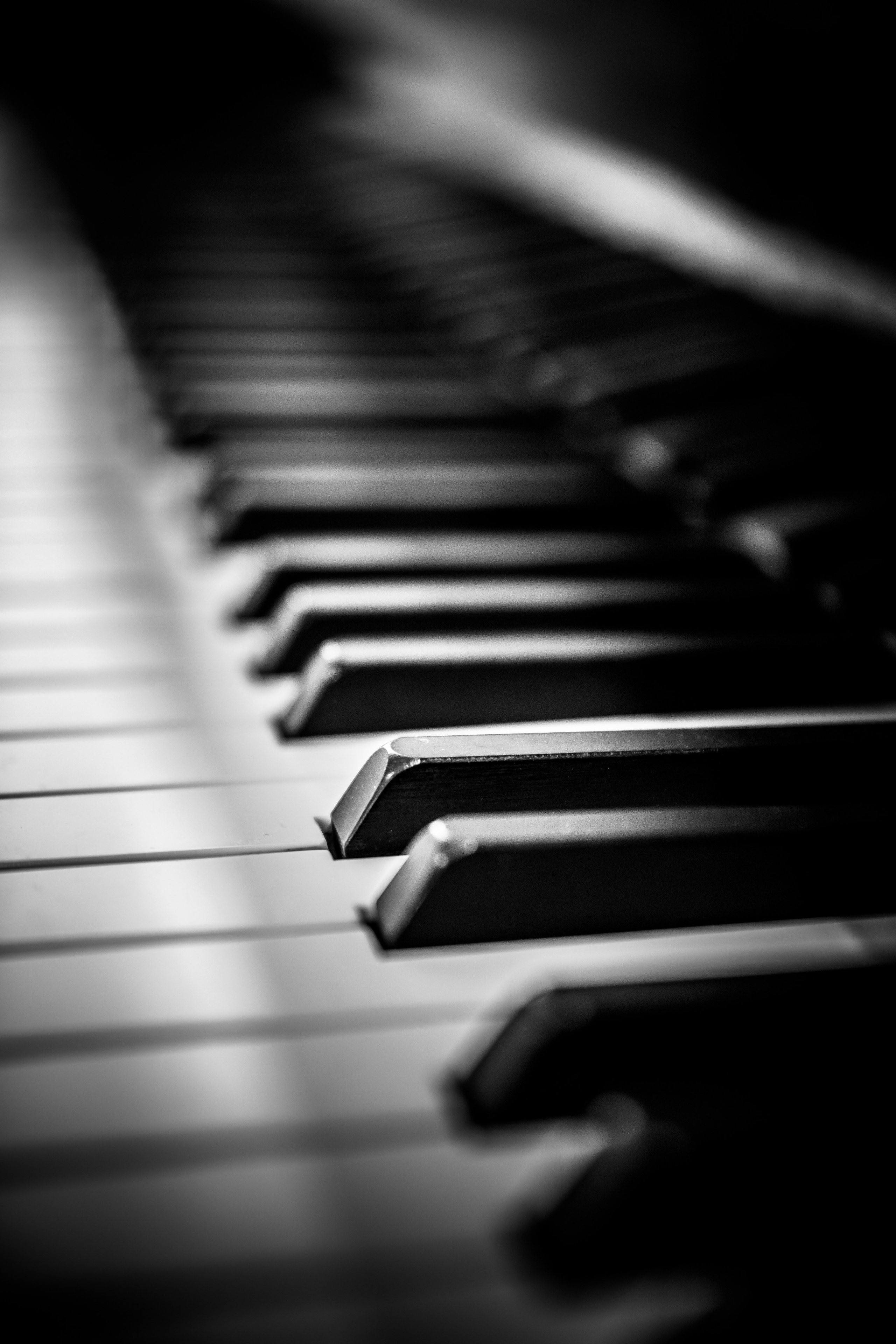 B&W. NE Cinema — backstage and reportage photography in cinema, music, Automotive and sport