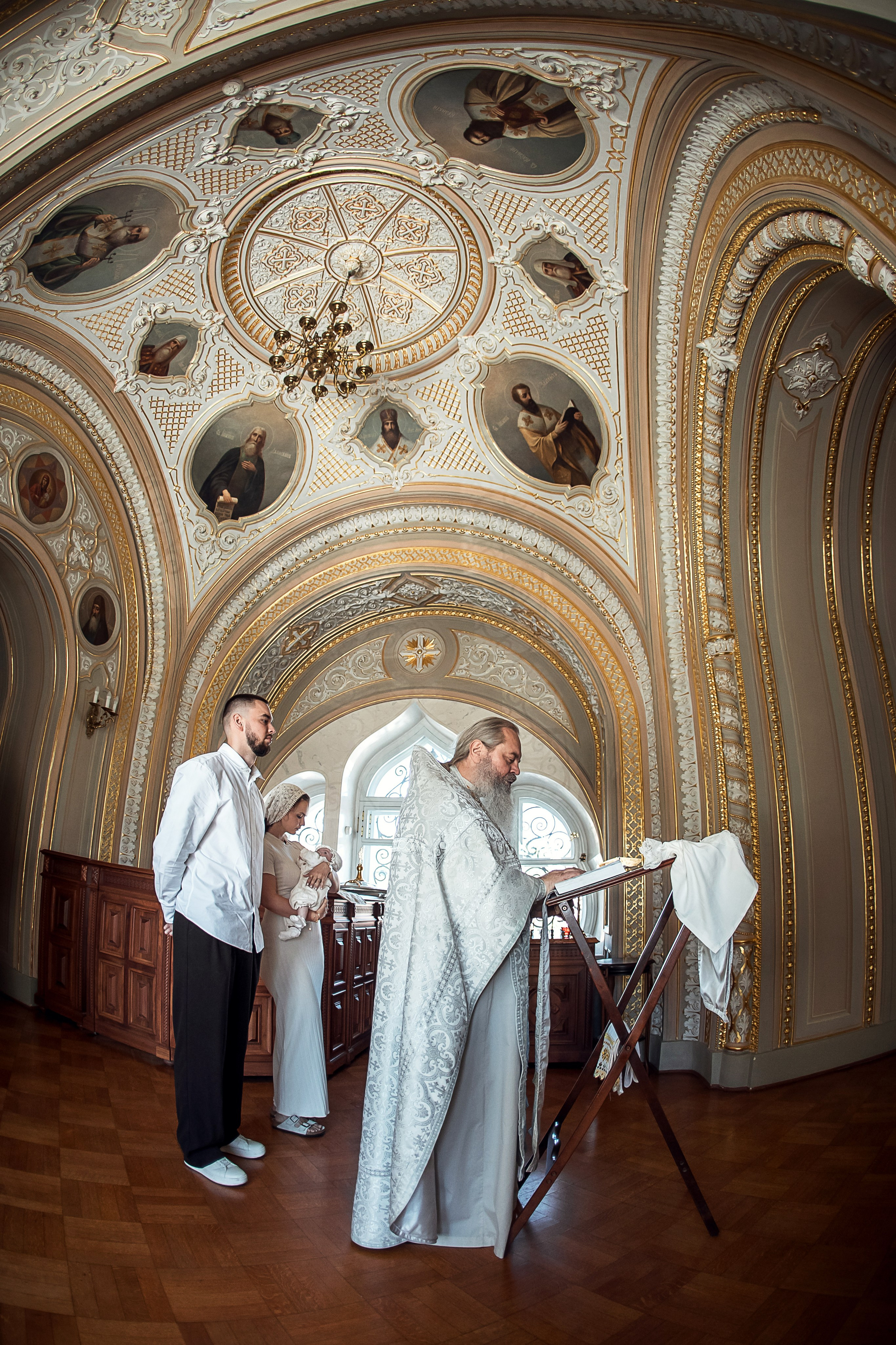 Крещение Есения. Фотограф на крещение, венчание Ольга Парфентьева