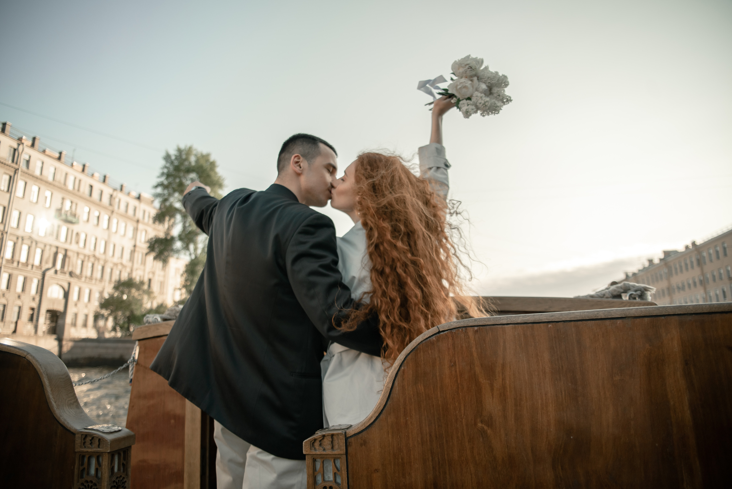 Прогулка на катере. Свадебный фотограф Тюмень / Санкт — Петербург Миронова Наталия