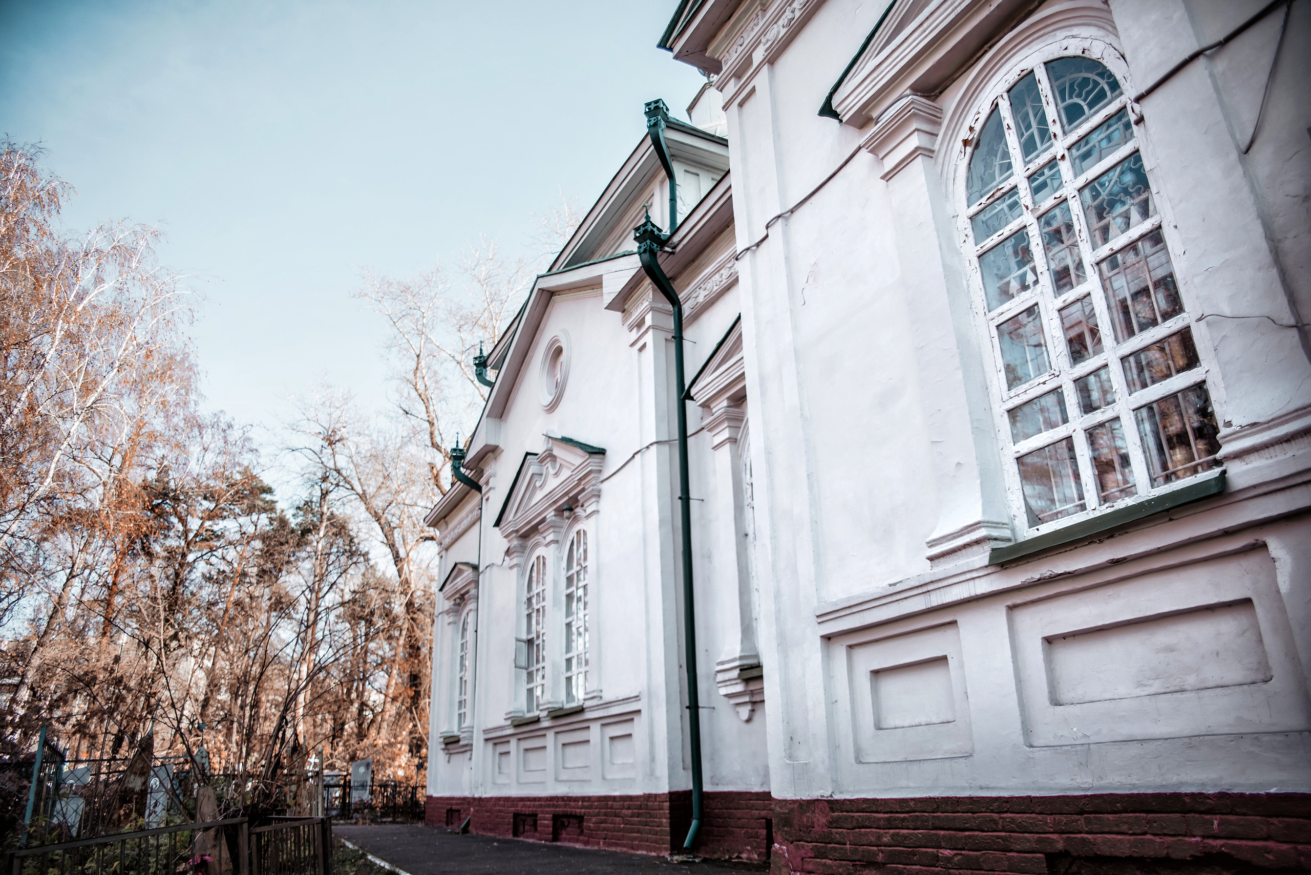 Церковь трех Святителей. Свадебный фотограф Тюмень / Санкт — Петербург Миронова Наталия