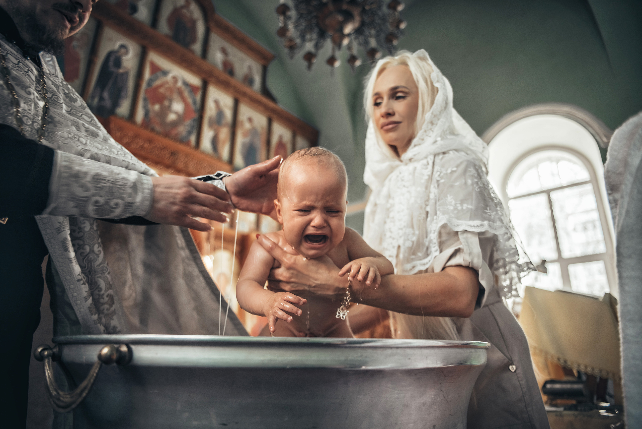 Церковь трех Святителей. Свадебный фотограф Тюмень / Санкт — Петербург Миронова Наталия