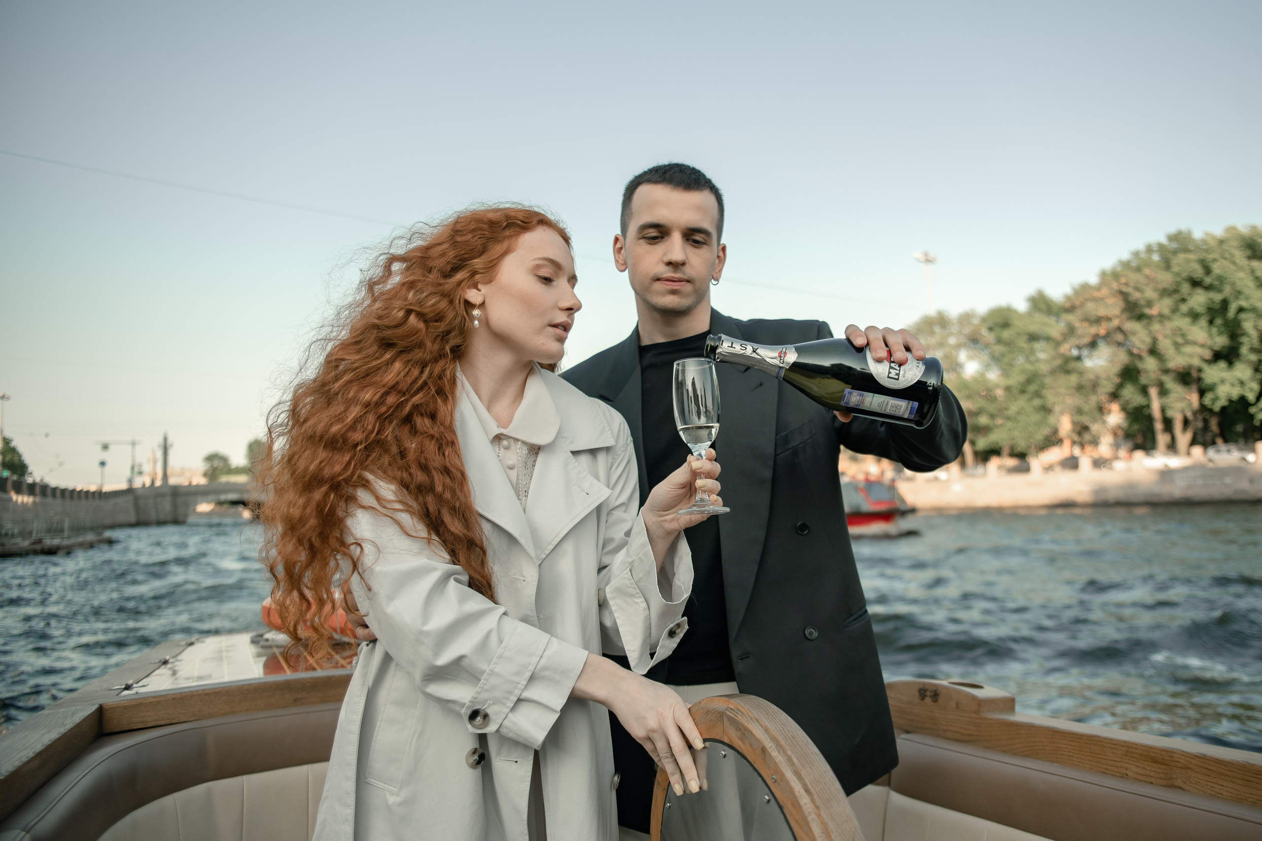 Прогулка на катере. Свадебный фотограф Тюмень / Санкт — Петербург Миронова Наталия