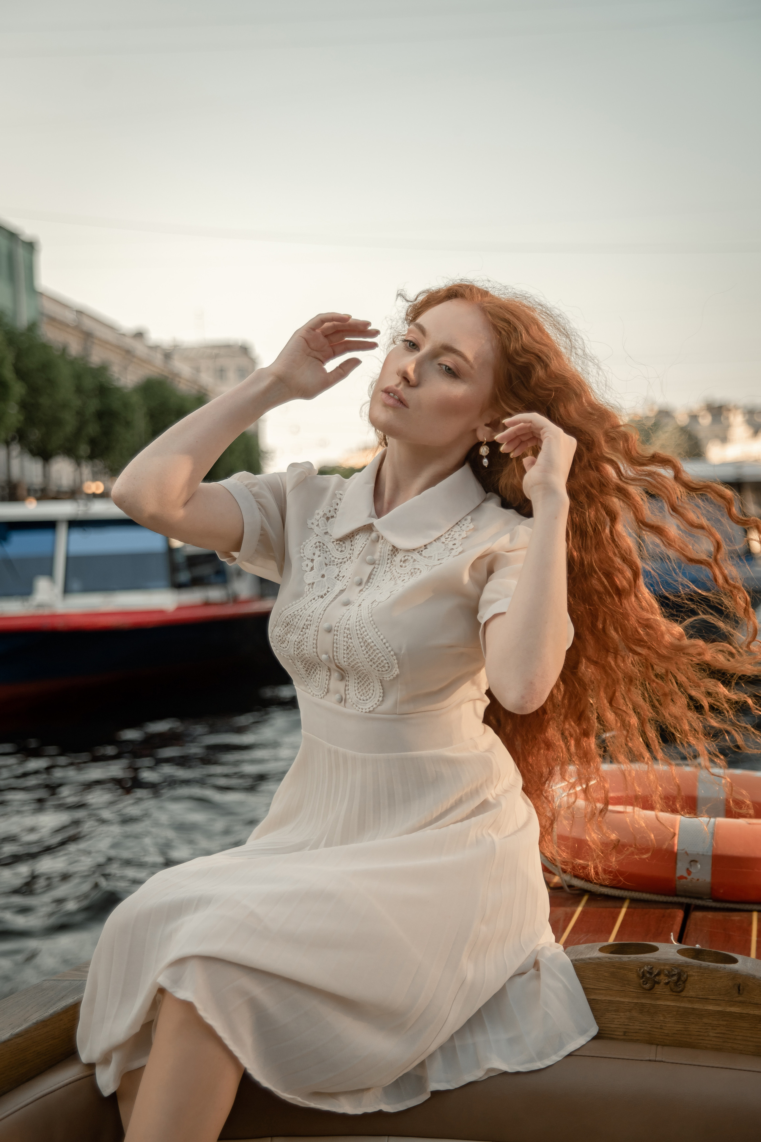 Прогулка на катере. Свадебный фотограф Тюмень / Санкт — Петербург Миронова Наталия