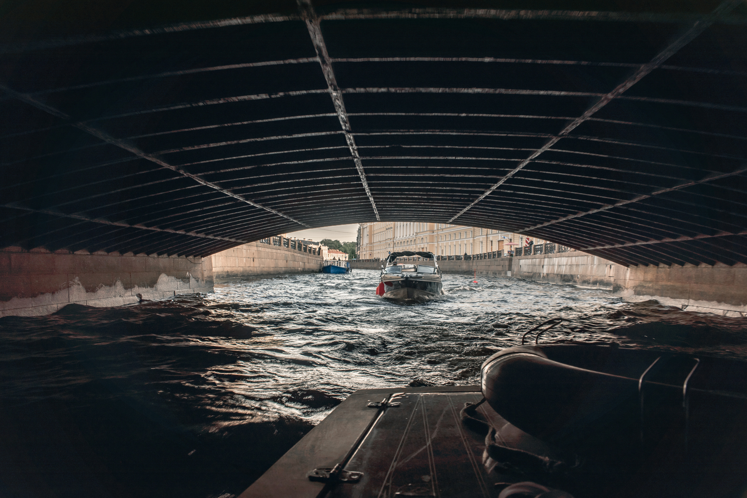 Прогулка на катере. Свадебный фотограф Тюмень / Санкт — Петербург Миронова Наталия