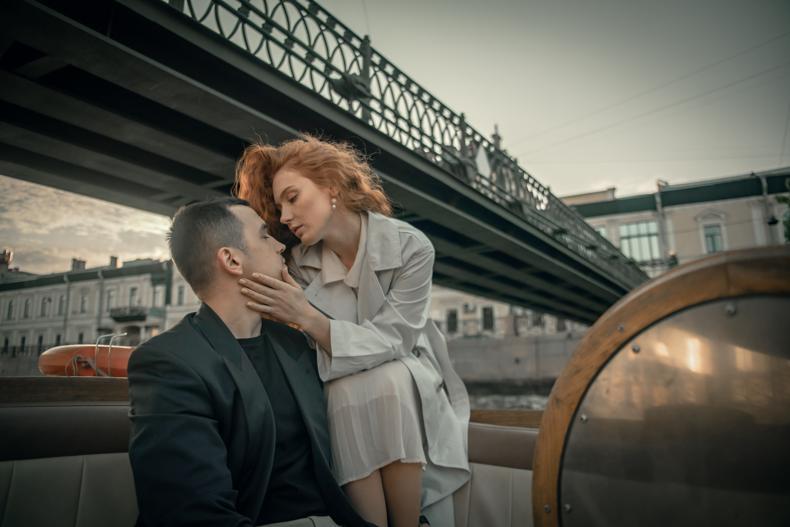 Прогулка на катере. Свадебный фотограф Тюмень / Санкт — Петербург Миронова Наталия