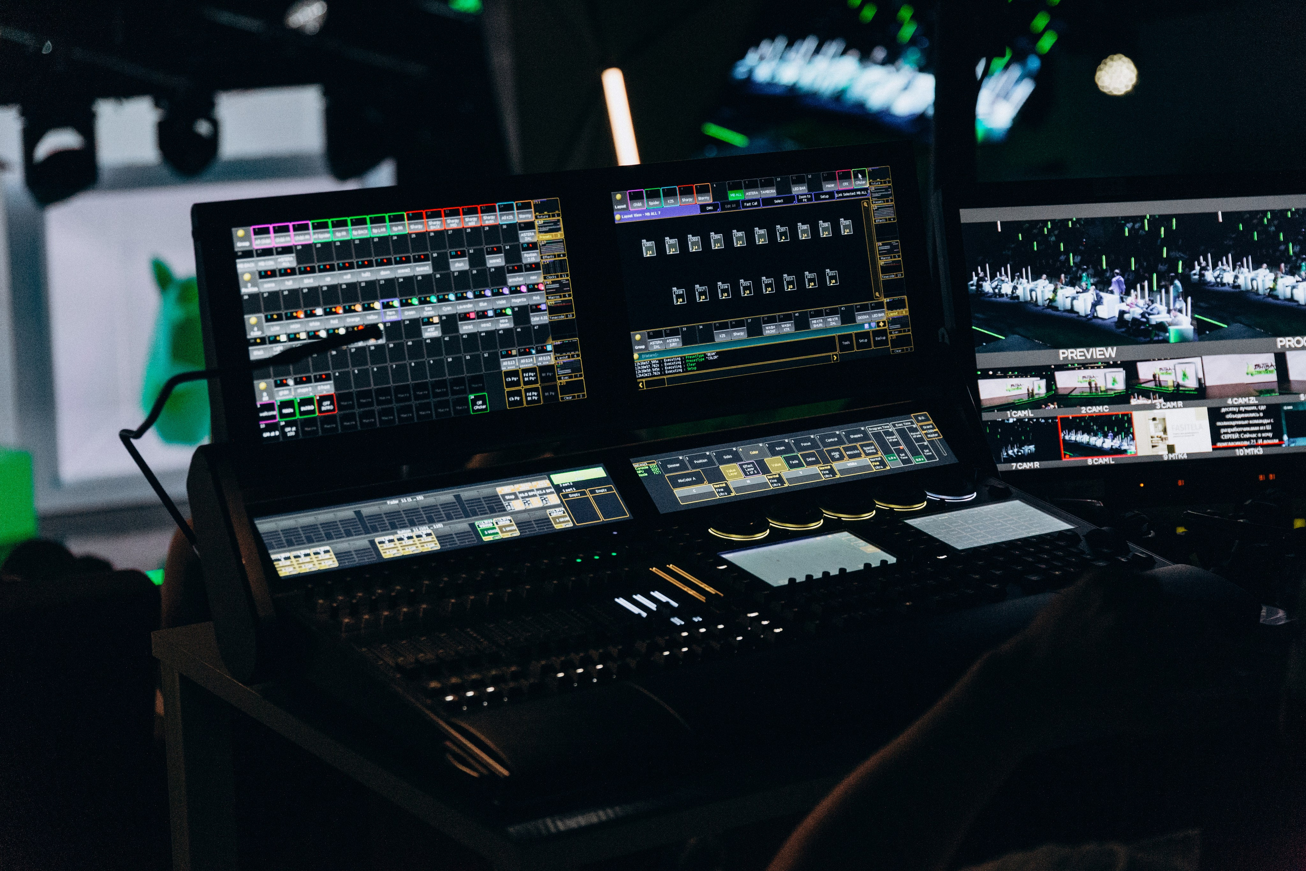 Битва стартапов. Олег Левин — профессиональный концертный и бэкстейдж фотограф в Москве