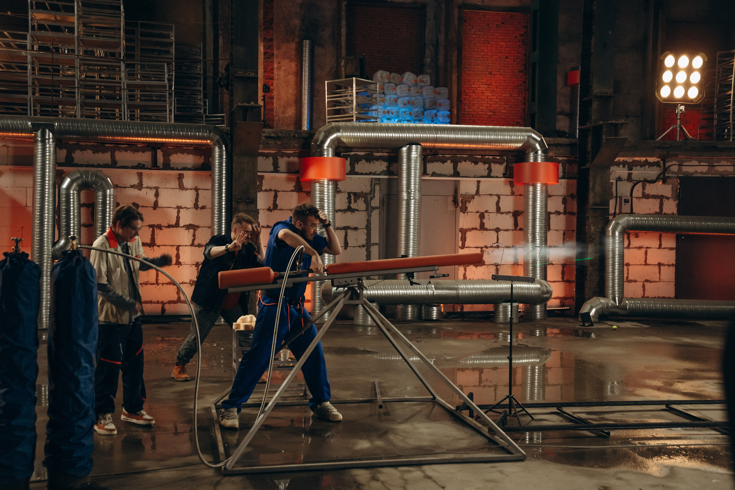 Наука в шоке. Олег Левин — профессиональный концертный и бэкстейдж фотограф в Москве