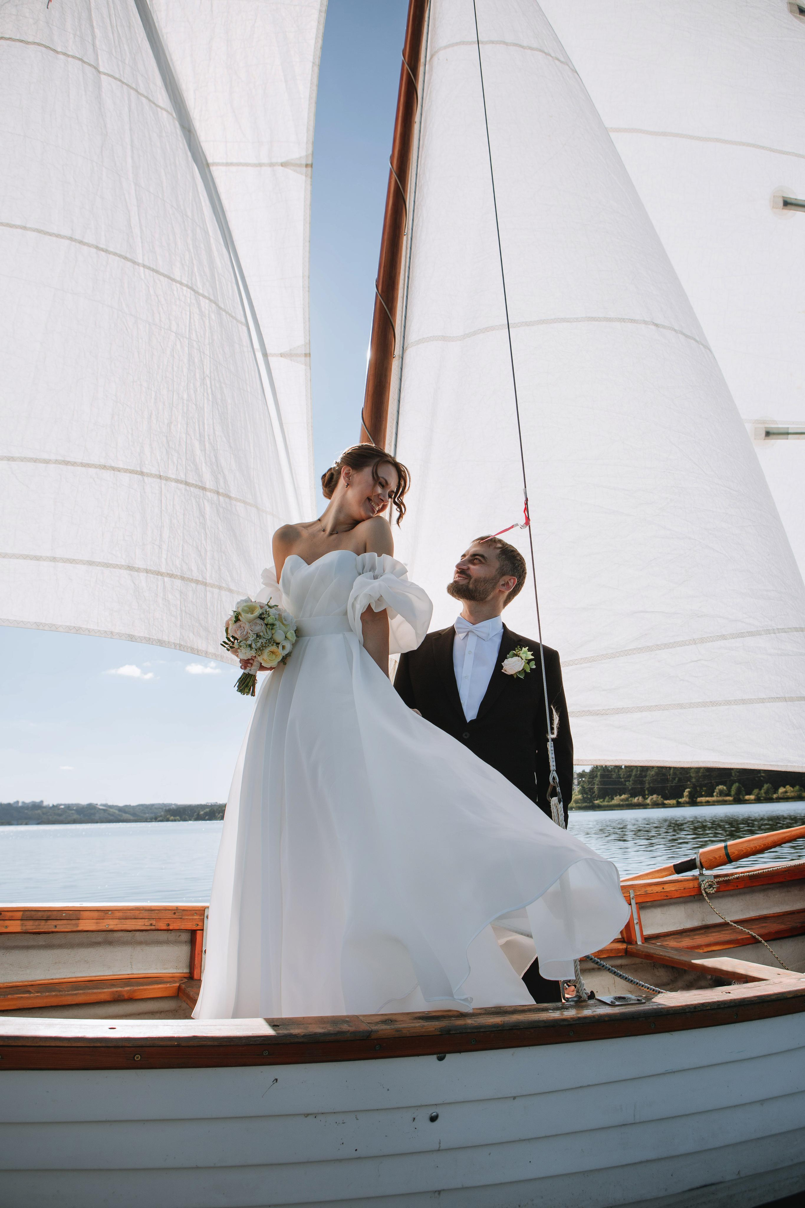 Прогулка на паруснике. Женя и Паша. Ваш фотограф Любовь Чистякова