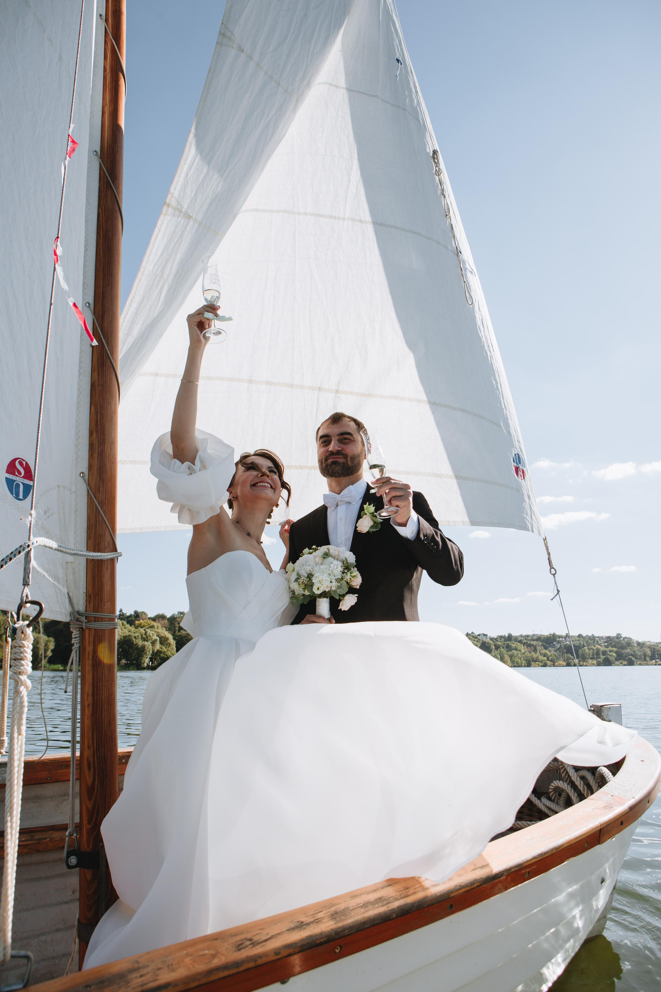 Прогулка на паруснике. Женя и Паша. Ваш фотограф Любовь Чистякова