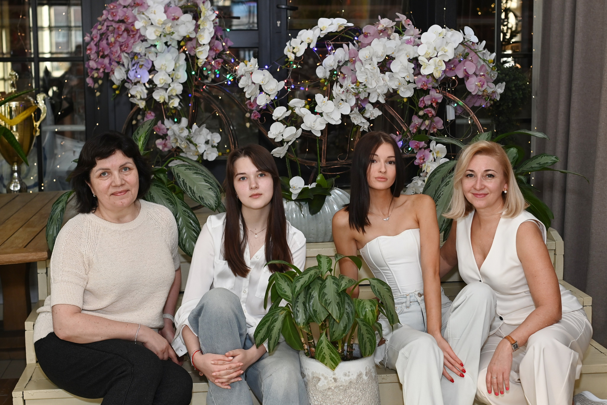 Взрослый День Рождения в ресторане Урюк. Свадебный и семейный фотограф в Москве Ирина Гончарова