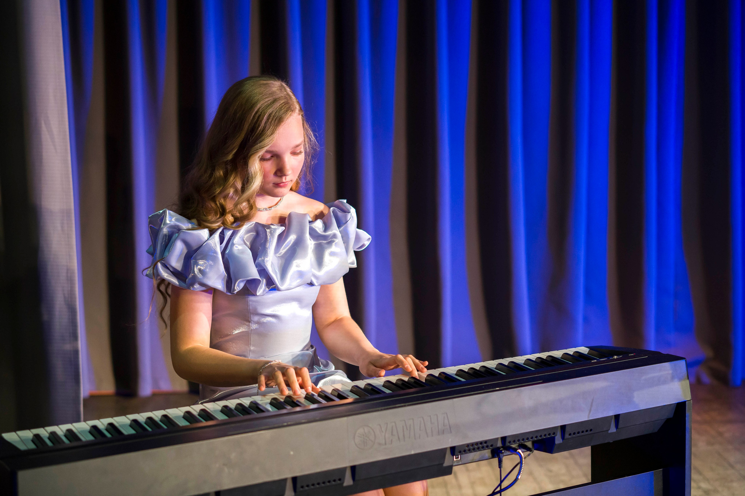 Концерт вокальной студии. Фотограф в Санкт-Петербурге. Репортажная и все съёмки для бизнеса