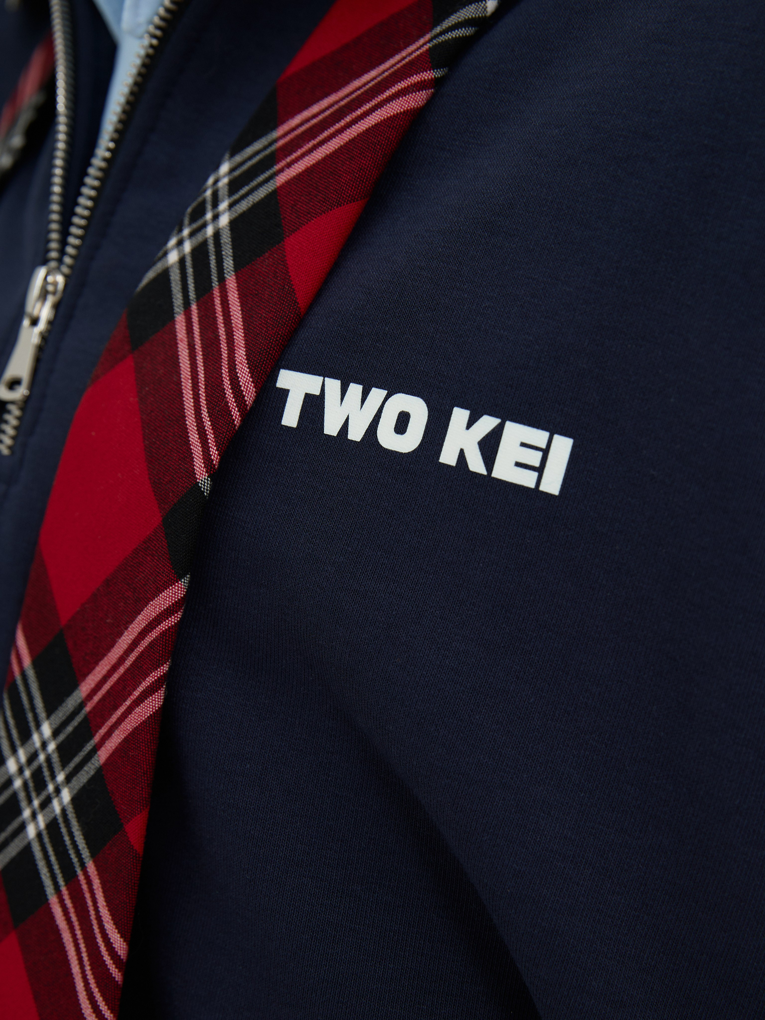 TWO KEI. Фотограф в Москве и Сургуте Алла Лесовая. Снимаю каталог для брендов и индивидуальные портреты для людей