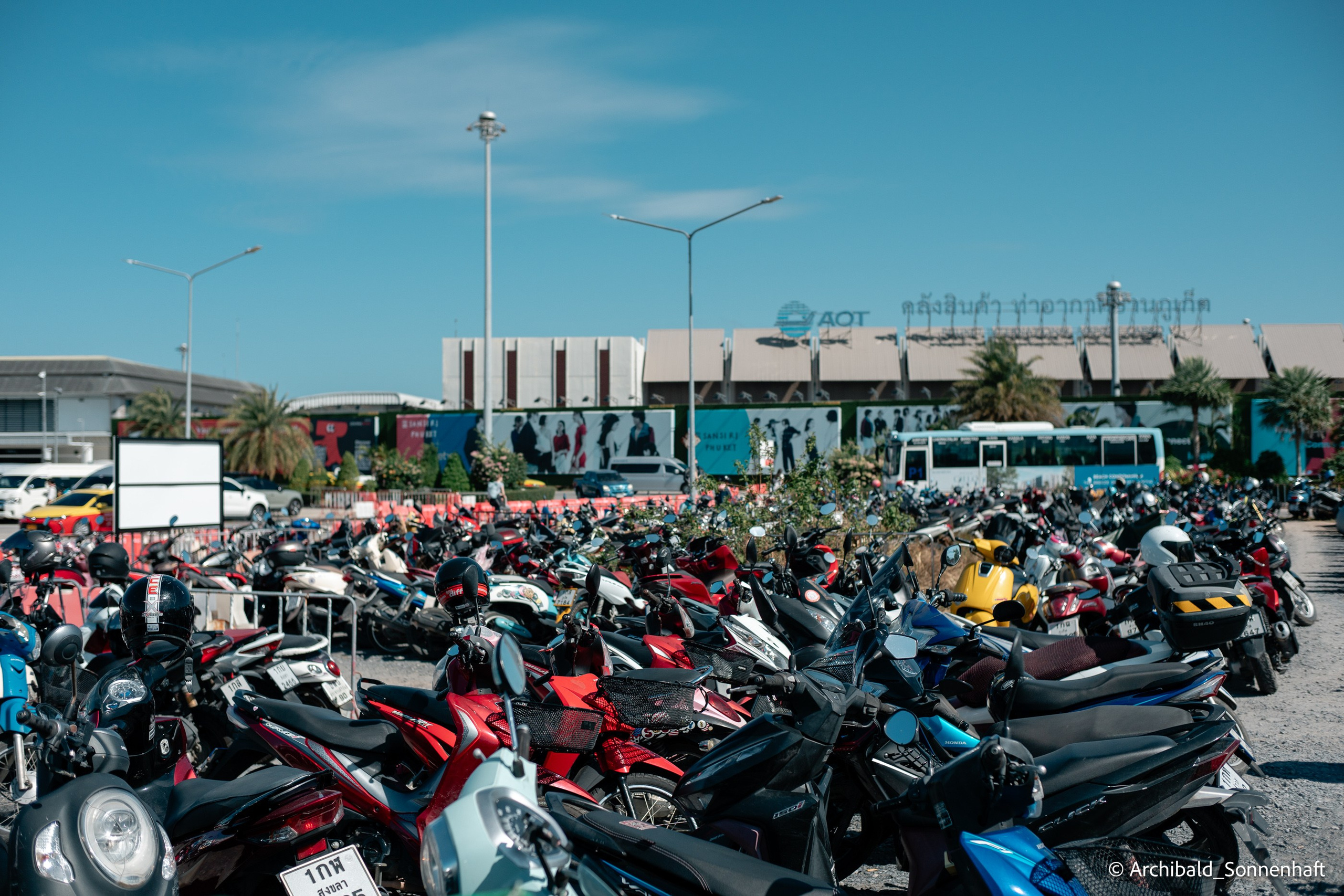 Thai monk. Photographer in Guangzhou, China. Archibald Sonnenhaft