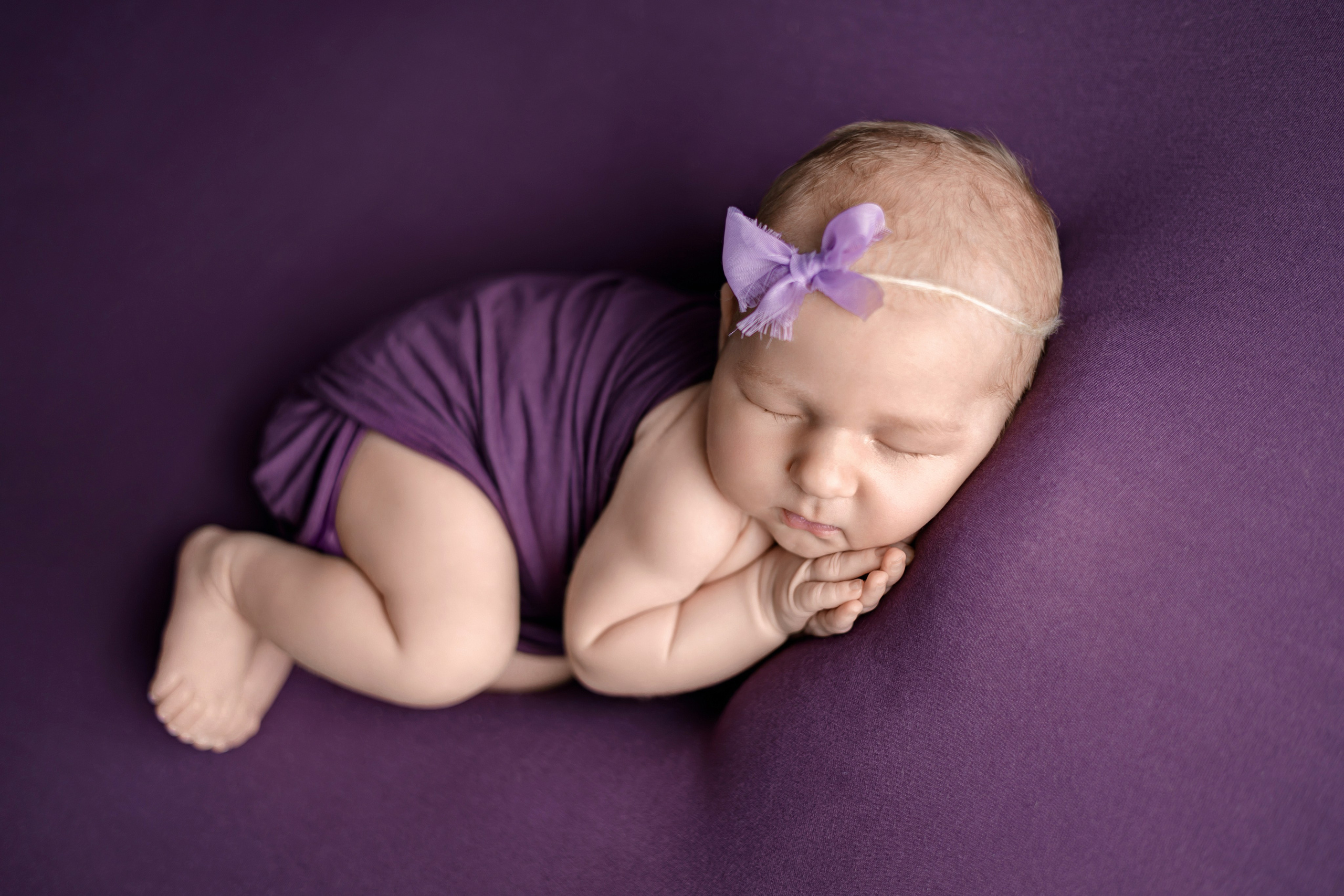 Виолетта. Евгения Горбунова фотограф новорожденных в Новом Уренгое