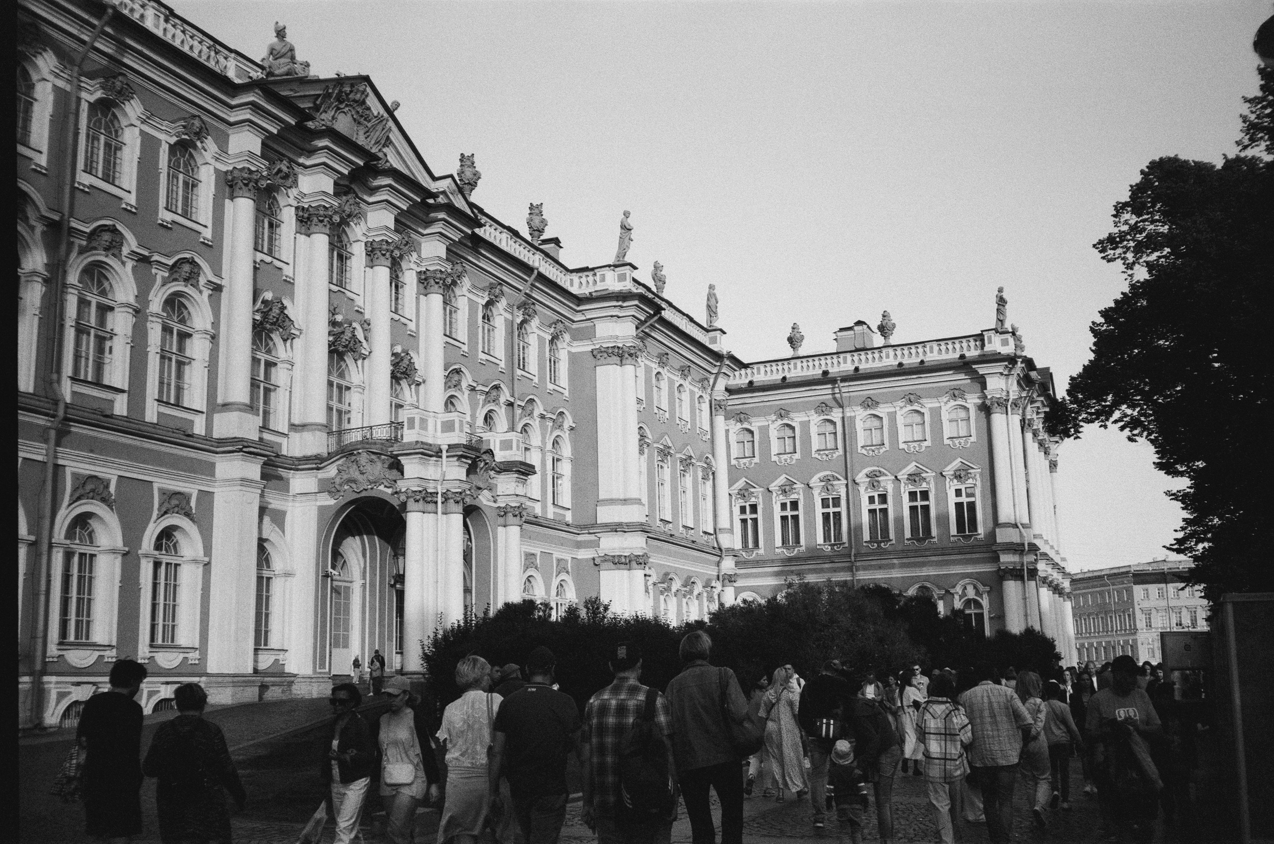 Санкт-Петербург, набережная, Исакиевский / Adox 100 / Revue 35CC