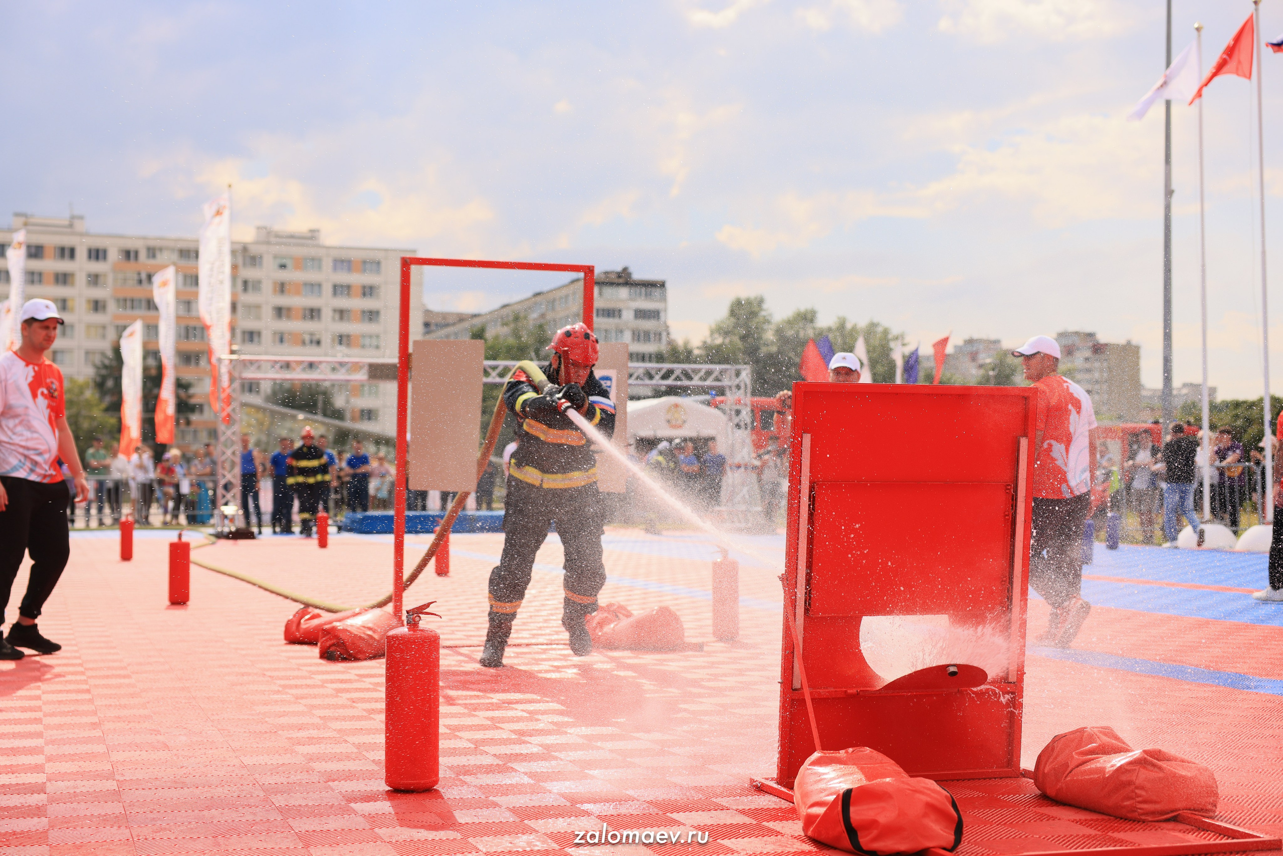 Сильнейший пожарный. Фотограф Александр Заломаев
