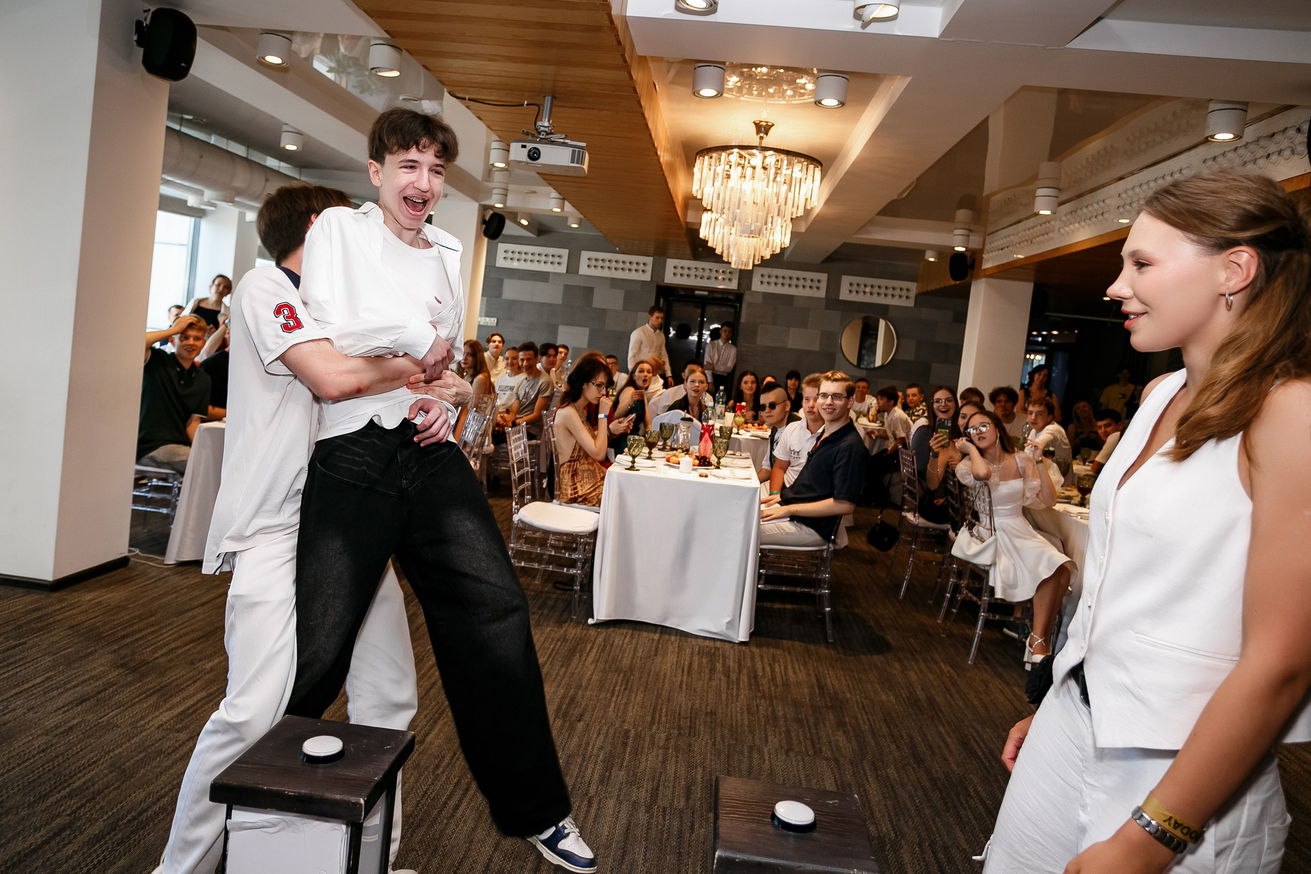 ВЫПУСКНОЙ \ Бирман\ Show today. Фотограф в  г. Новосибирск