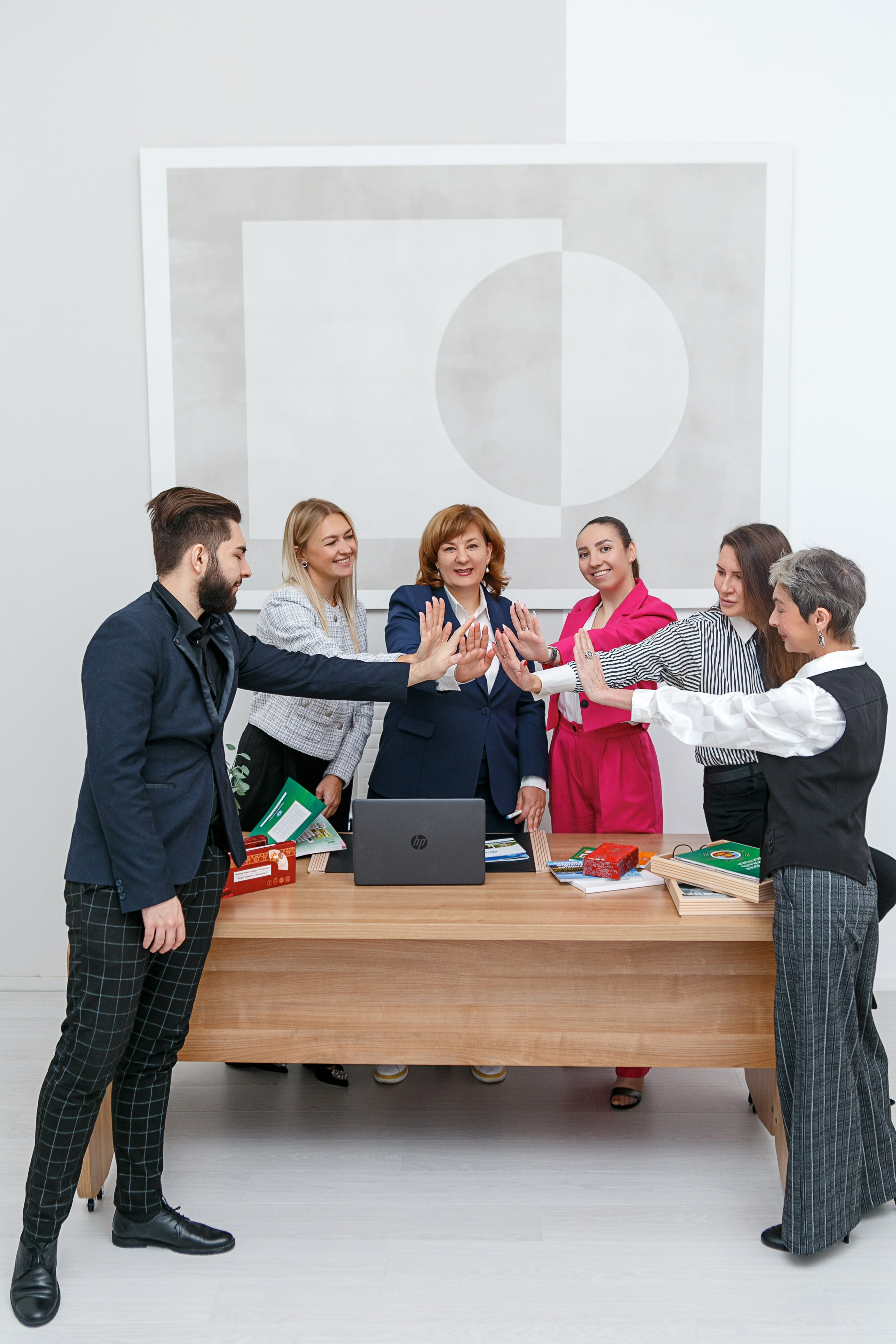 Корпорация LiVest. Контент фотограф, съемка для маркетплейсов, фуд съемка и репортажи в Новосибирске Ралия Галеева