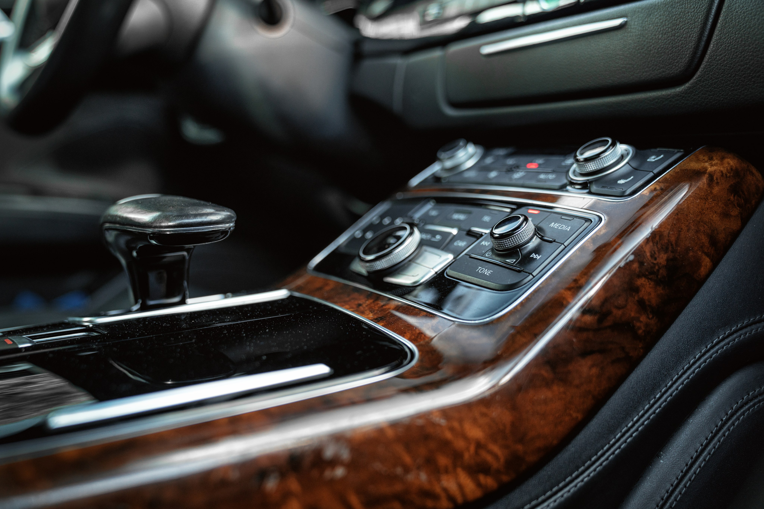 Audi A8 D4. Антон Незримый | Фотограф в Санкт-Петербурге