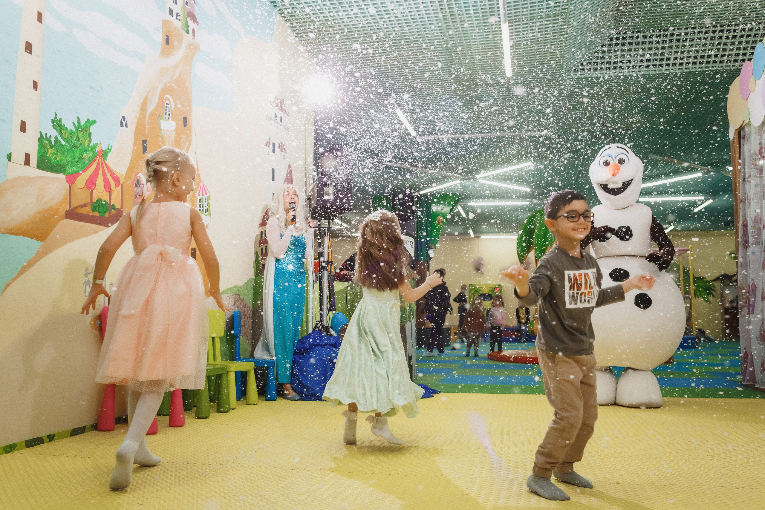 Уникальные фотографии дня рождения Анжелики в Тортуге Таганрога. Свадебный и семейный фотограф в Таганроге Бакарюк Антон