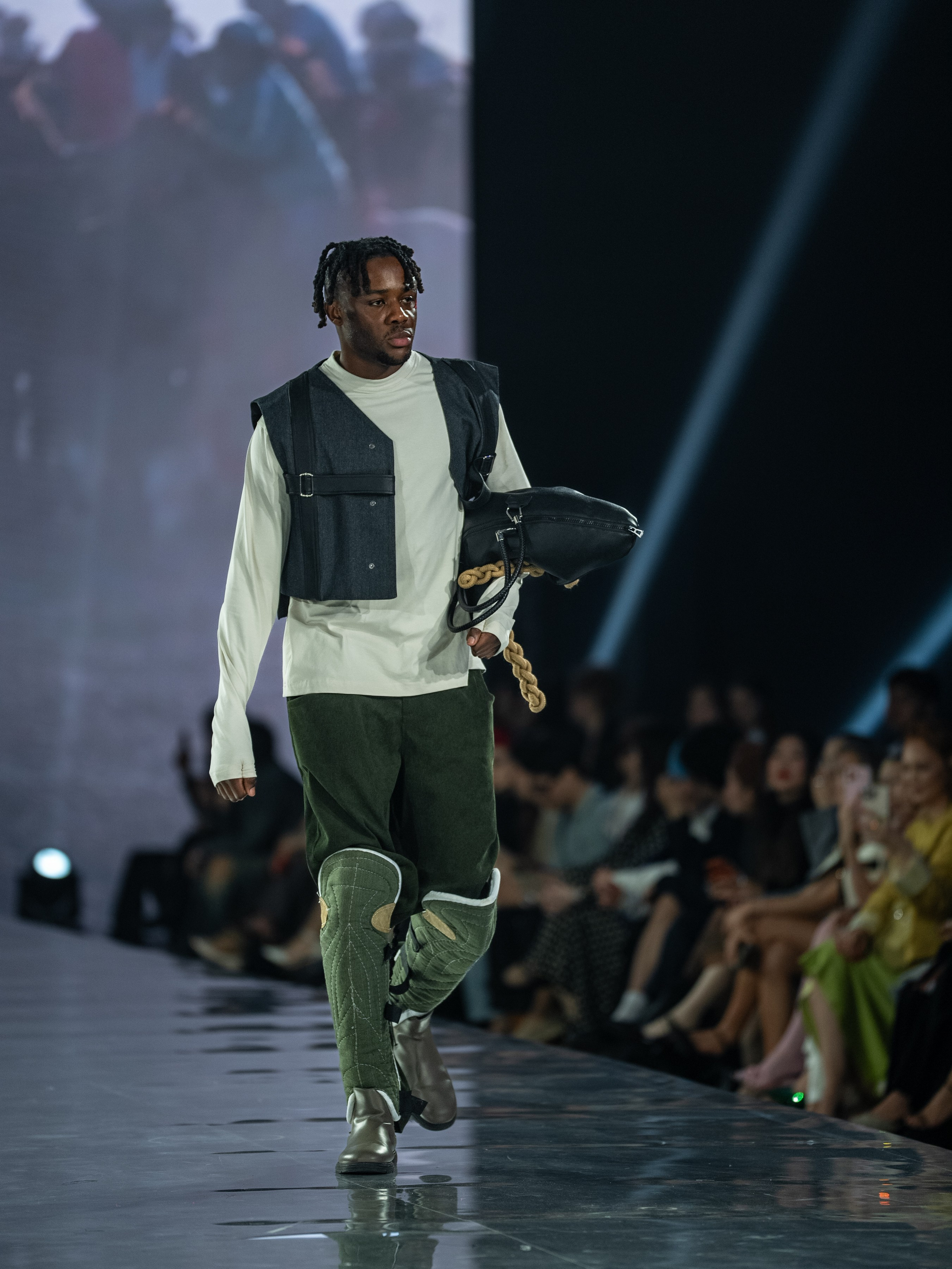 Visa Fashion Week Almaty Pre-Fall 2026 GAZHAIYIP. Сайт Алматинского НЮ АРТ, будуар и фэшн фотографа Дениса Карпенко
