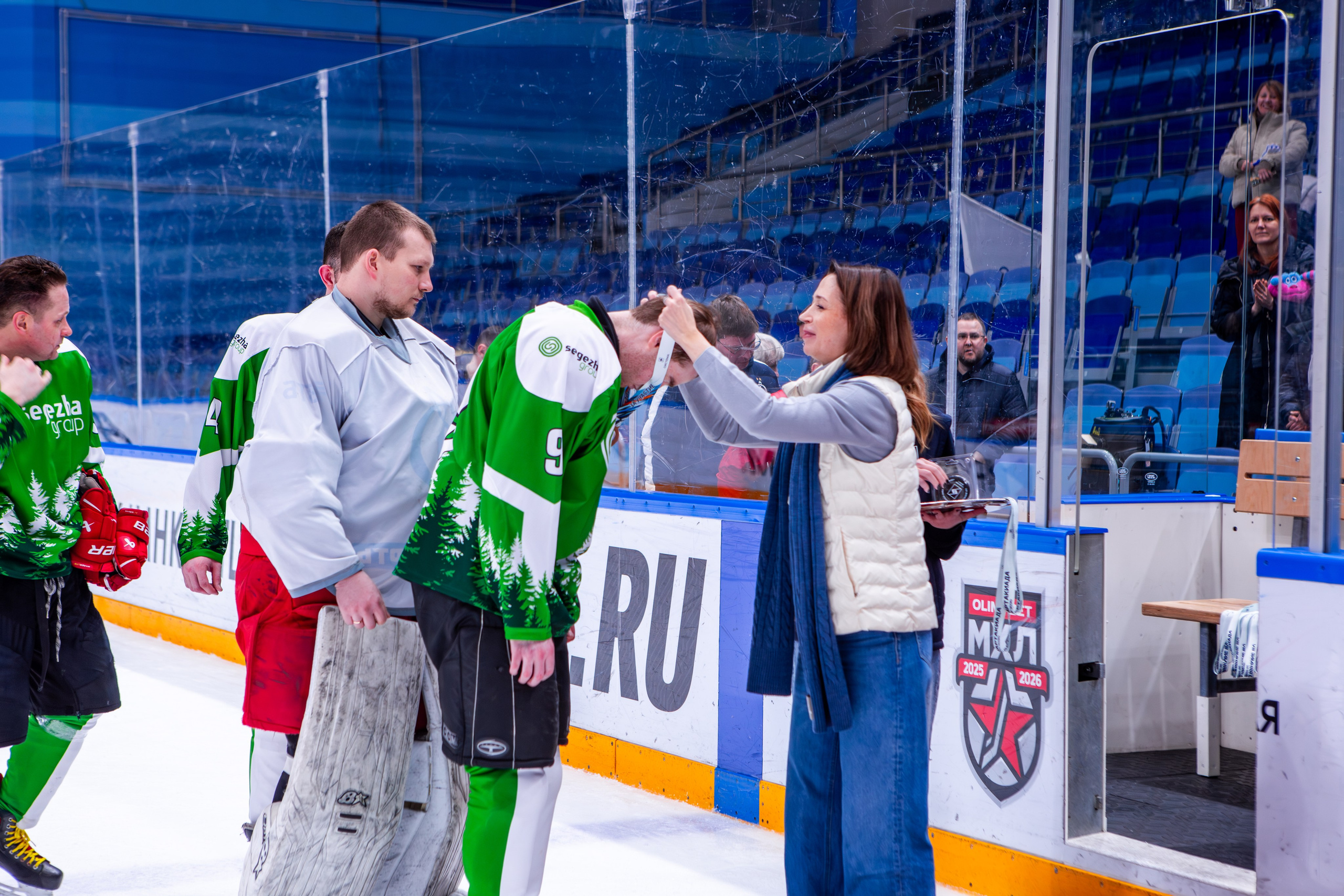 Чемпионат по хоккею. Репортажный, семейный, свадебный, портретный фотограф