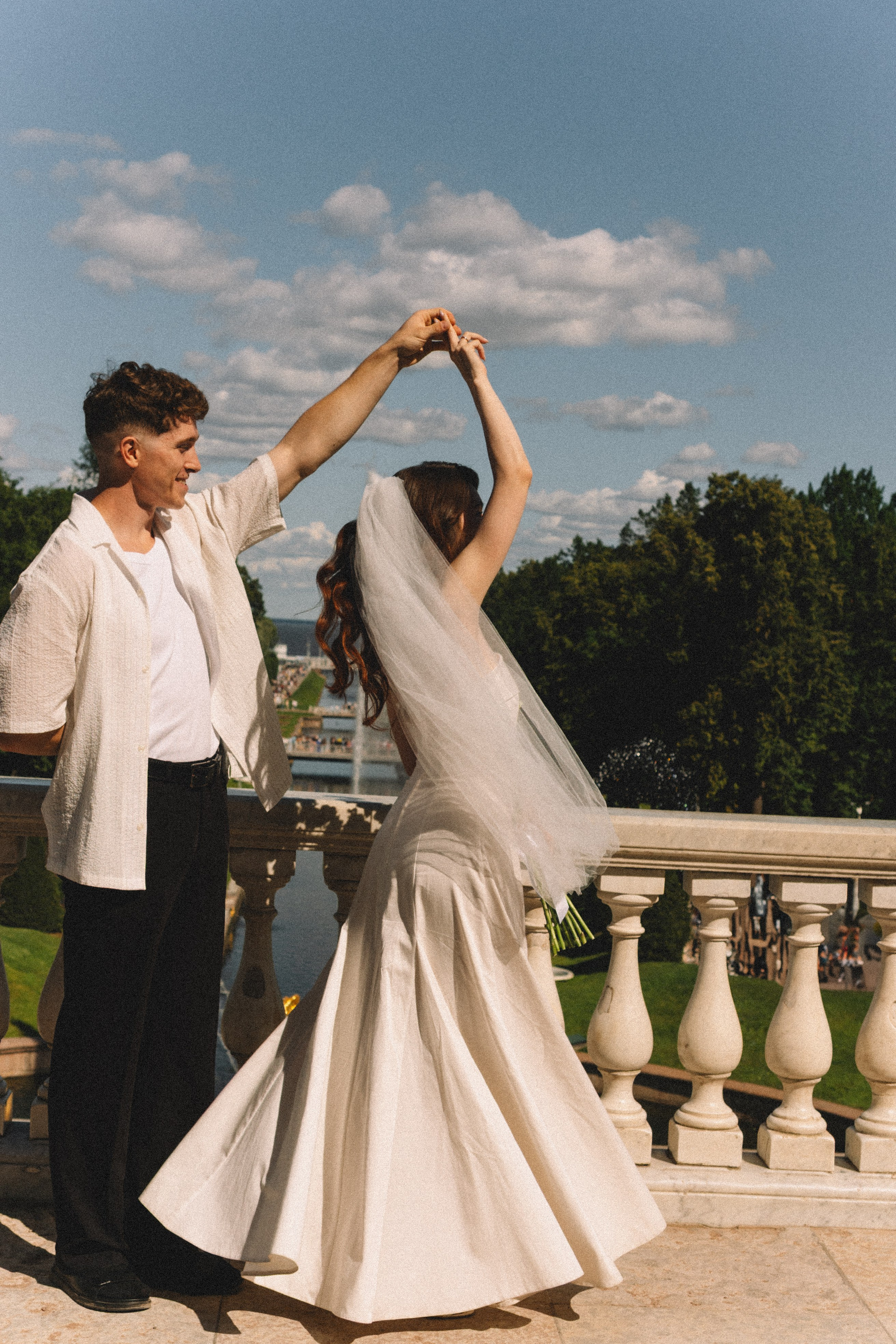 СВАДЕБНАЯ СЬЕМКА В ПЕТЕРГОФЕ И СЬЕМКА РЕПОРТАЖА В ЗАГСЕ ПЕТЕРГОФА. Профессиональный фотограф, Санкт-Петербург — Виктория Богомолова