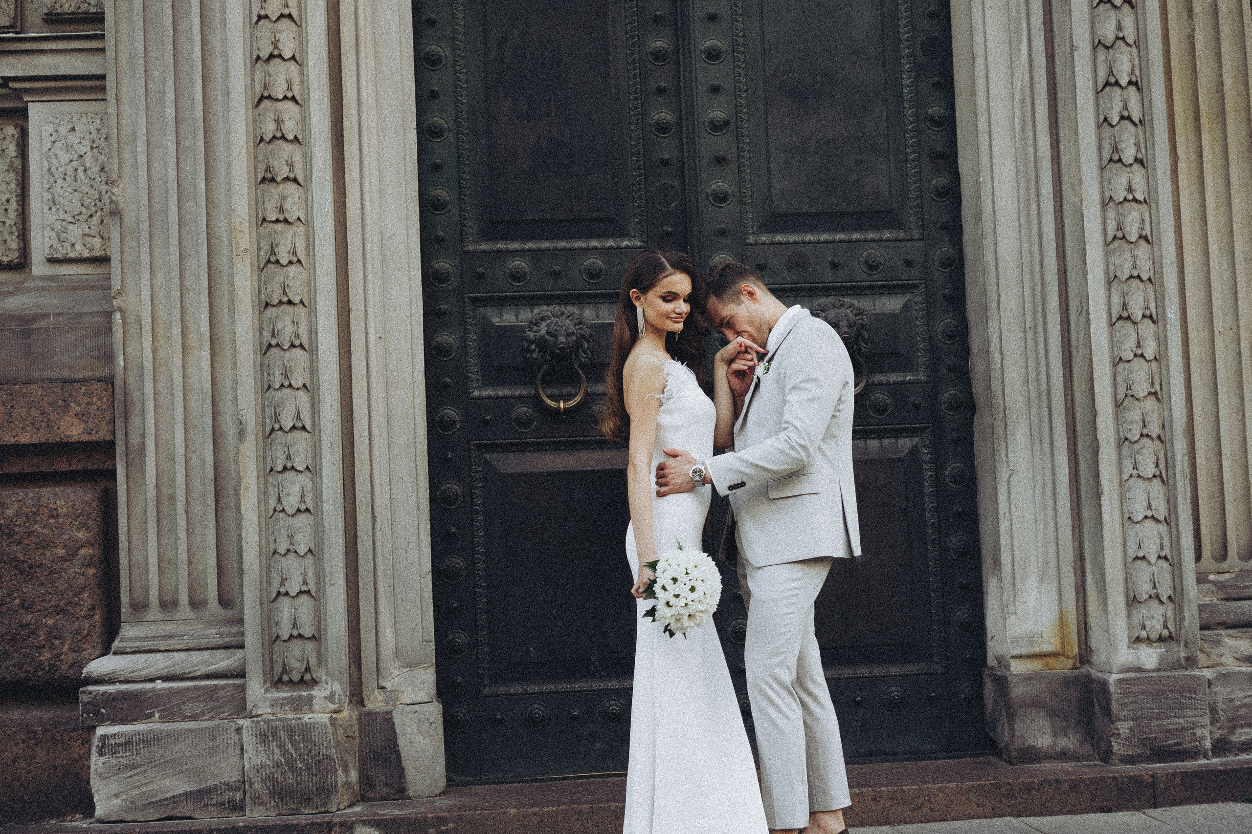 Свадебная сьемка у академии Штиглица. Профессиональный фотограф, Санкт-Петербург — Виктория Богомолова