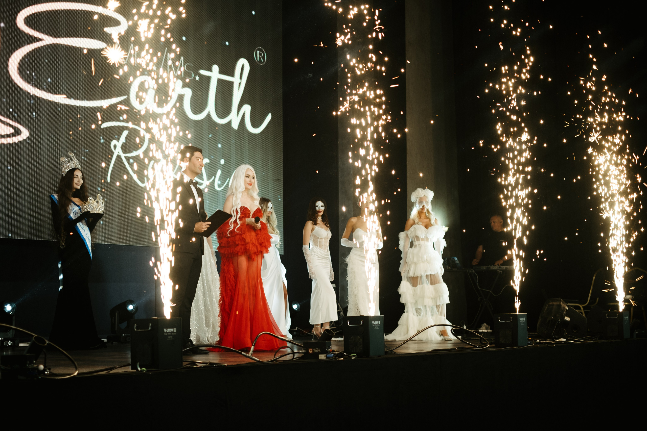 Мисс и Миссис Россия Земли Краснодар 2025 программа. Свадебный и репортажной фотограф Денис Ожигин в Краснодаре и Краснодарском крае