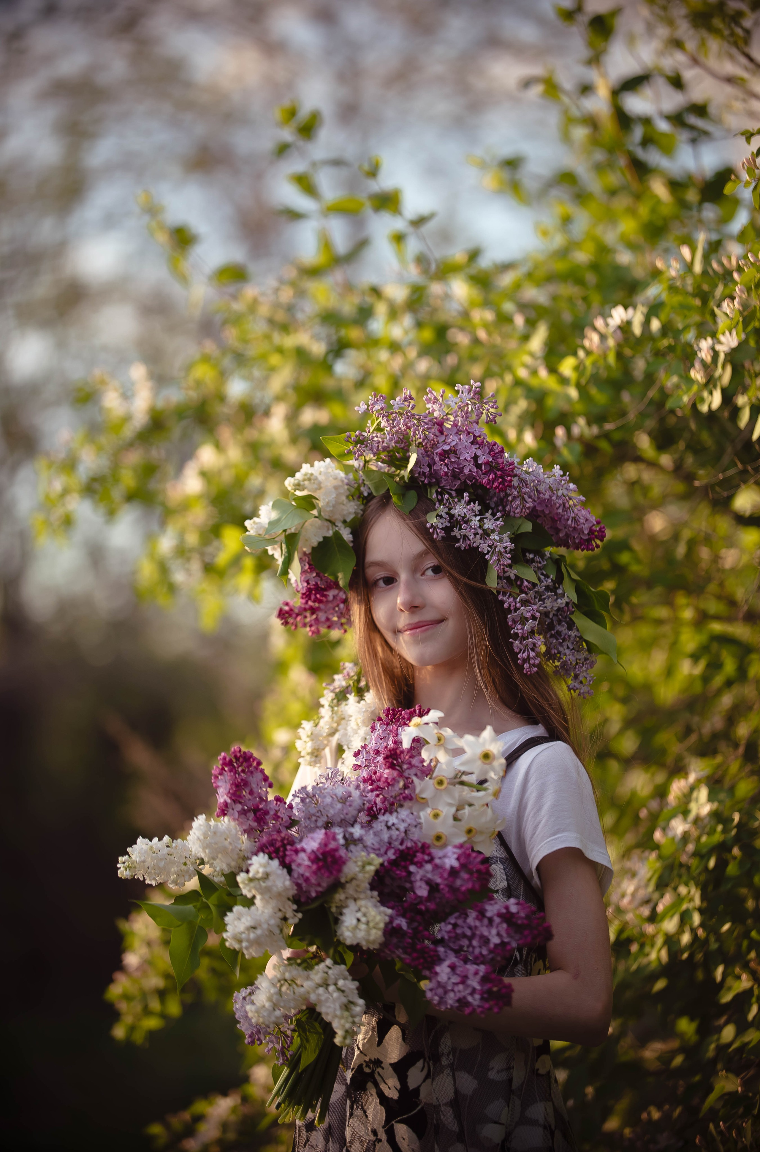 Анютка в сиреньке. Арт-фотограф Евгений Матвиенко