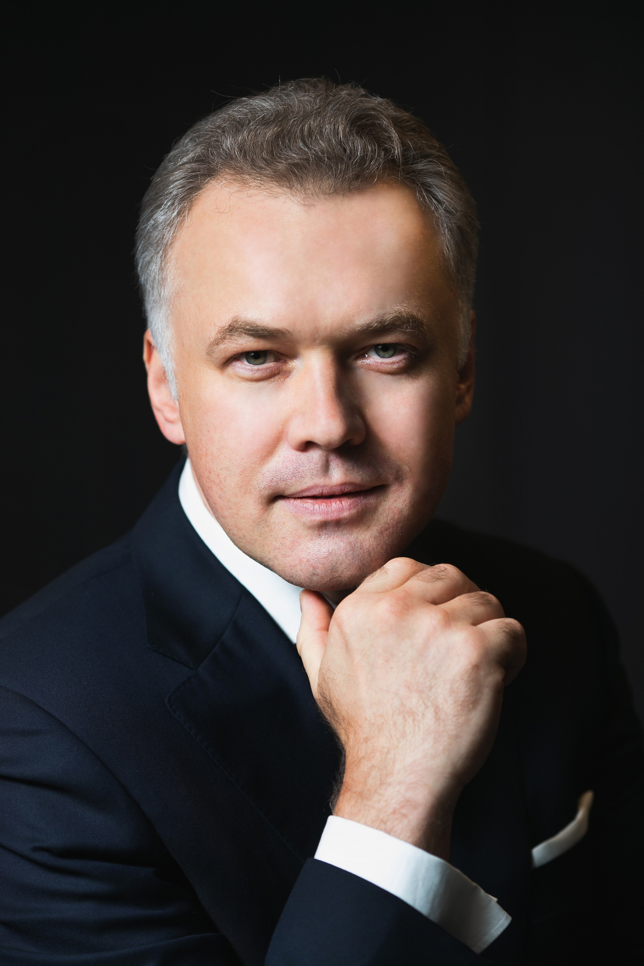 Бизнес портреты. Профессиональный фотограф Евгений Земцов в Москве. Контент съемка, репортаж мероприятий, бизнес портреты