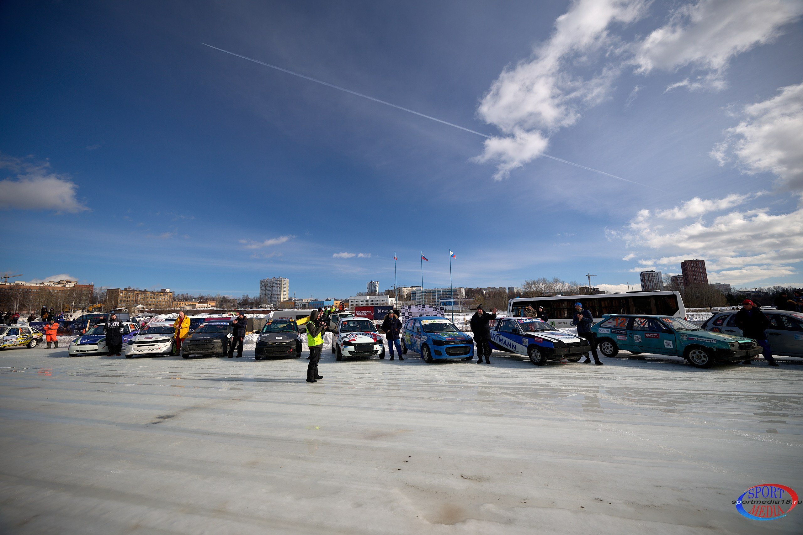 Чемпионат России по трековым гонкам 2025  Ижевск ледовые гонки фотограф в Ижевске