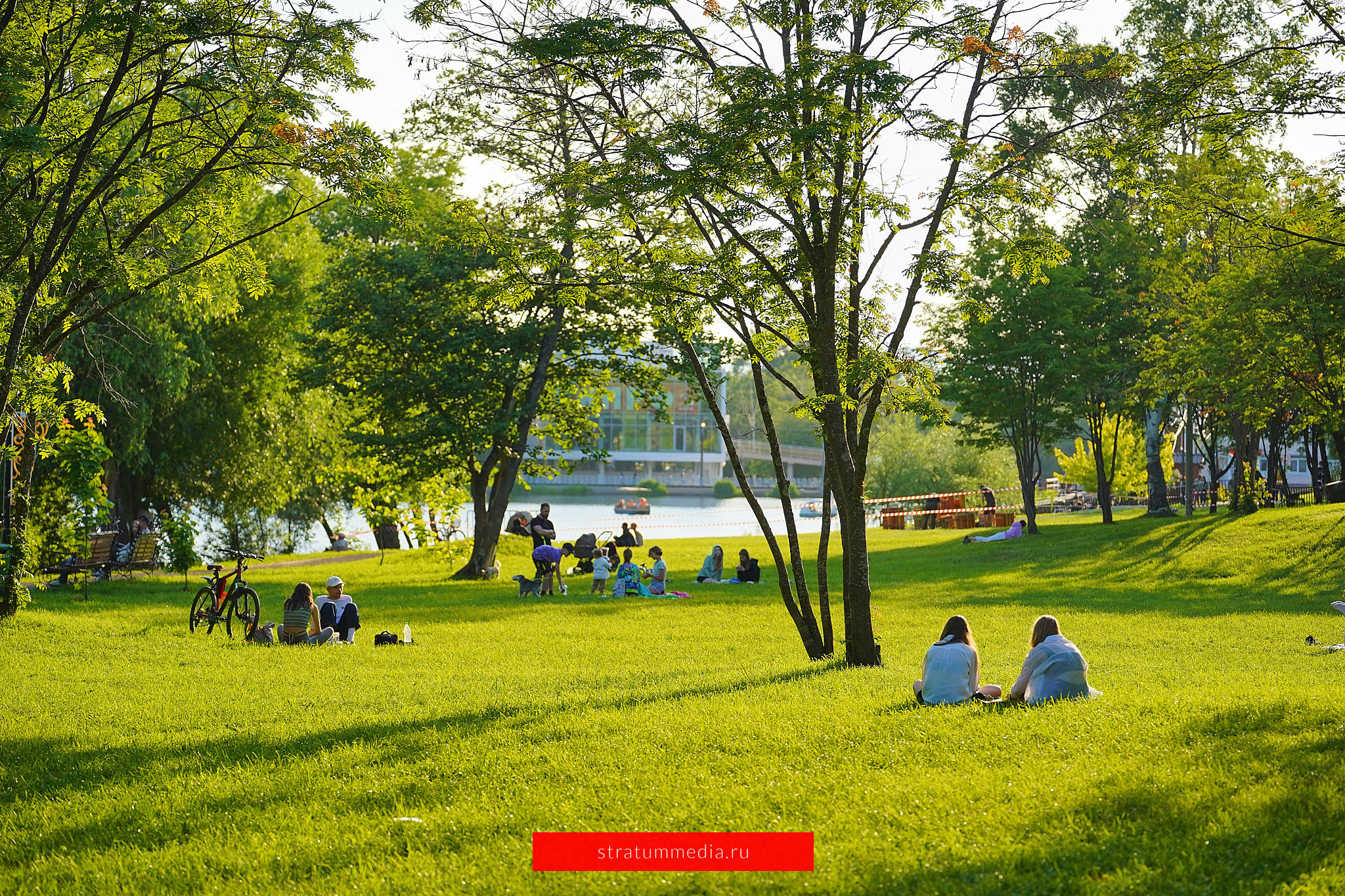 Как я провел День Молодежи и побывал на концерте школы НБС. Stratum Media — Фото-Видео Съемки