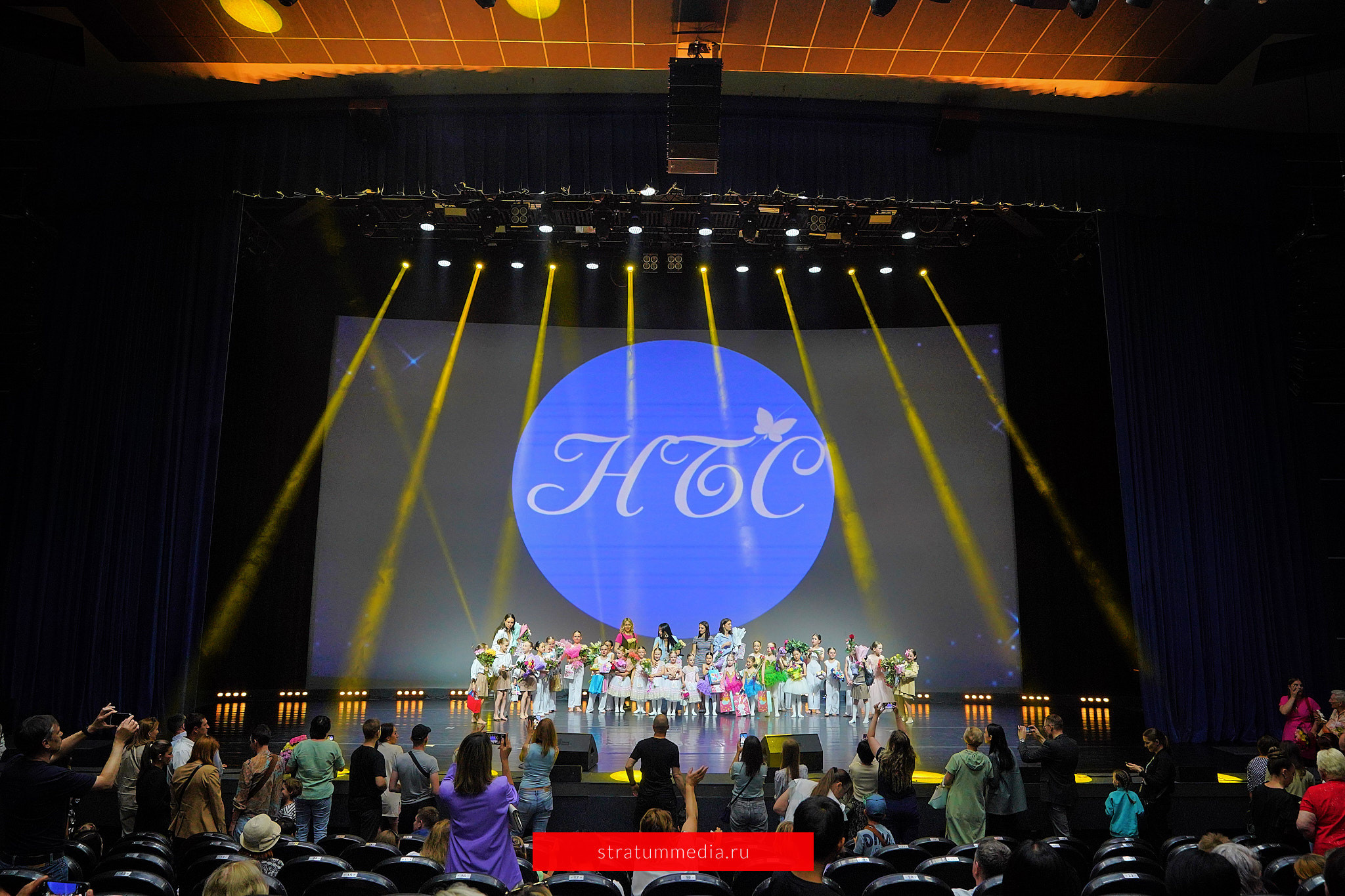 Как я провел День Молодежи и побывал на концерте школы НБС. Stratum Media — Фото-Видео Съемки