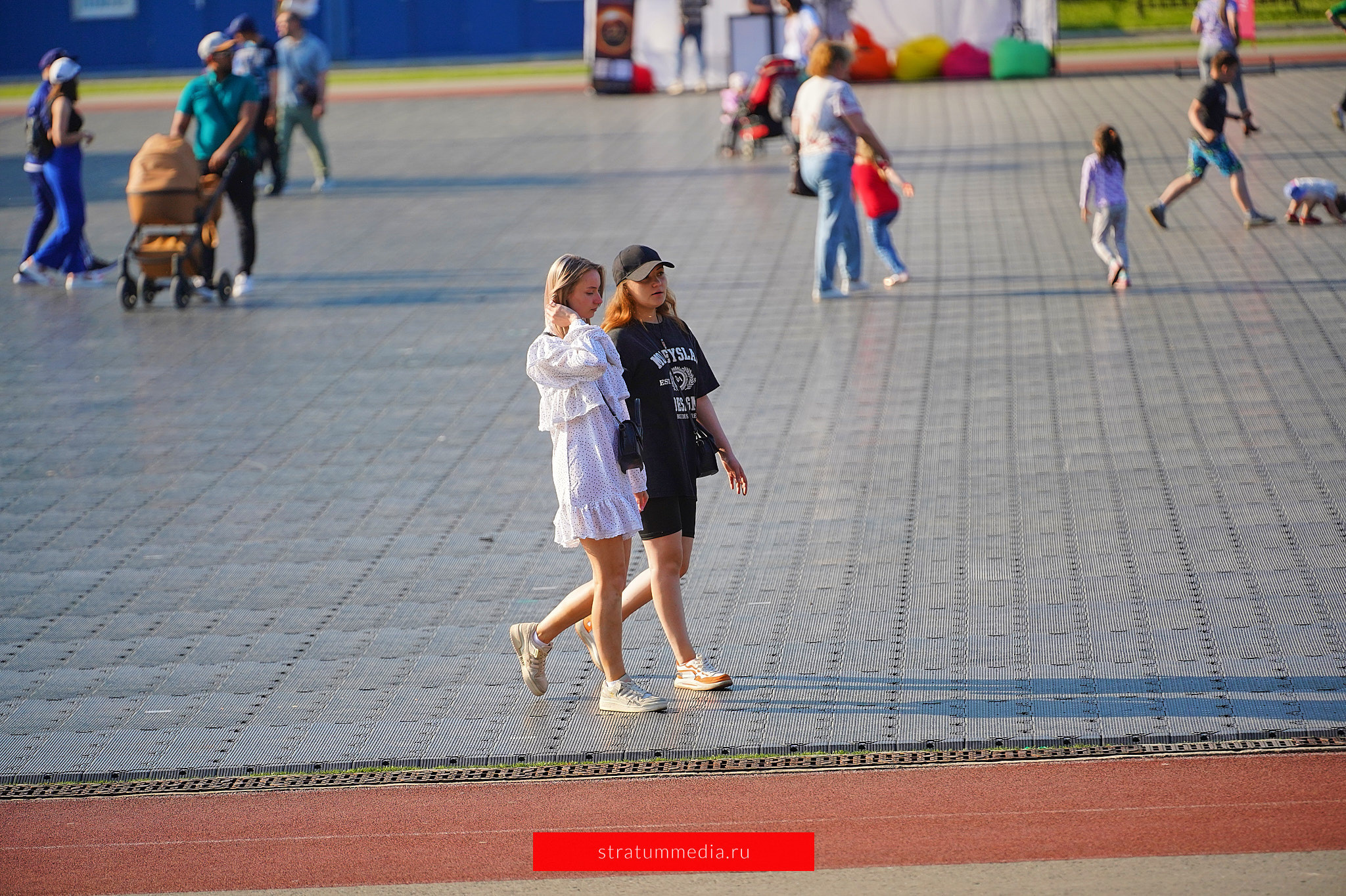 Как я провел День Молодежи и побывал на концерте школы НБС. Stratum Media — Фото-Видео Съемки