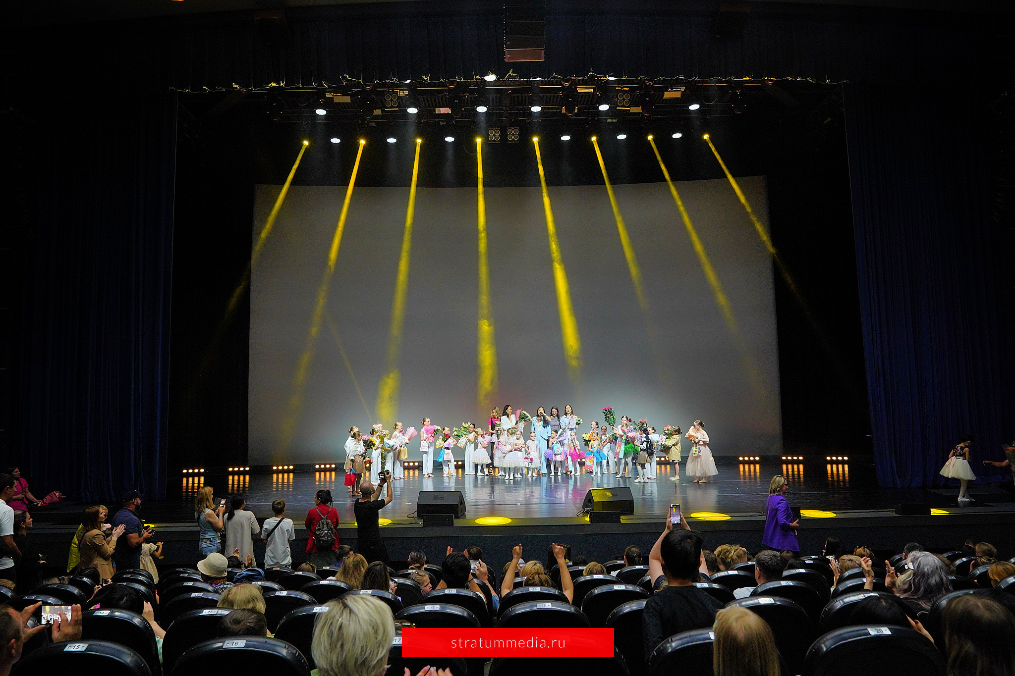 Как я провел День Молодежи и побывал на концерте школы НБС. Stratum Media — Фото-Видео Съемки