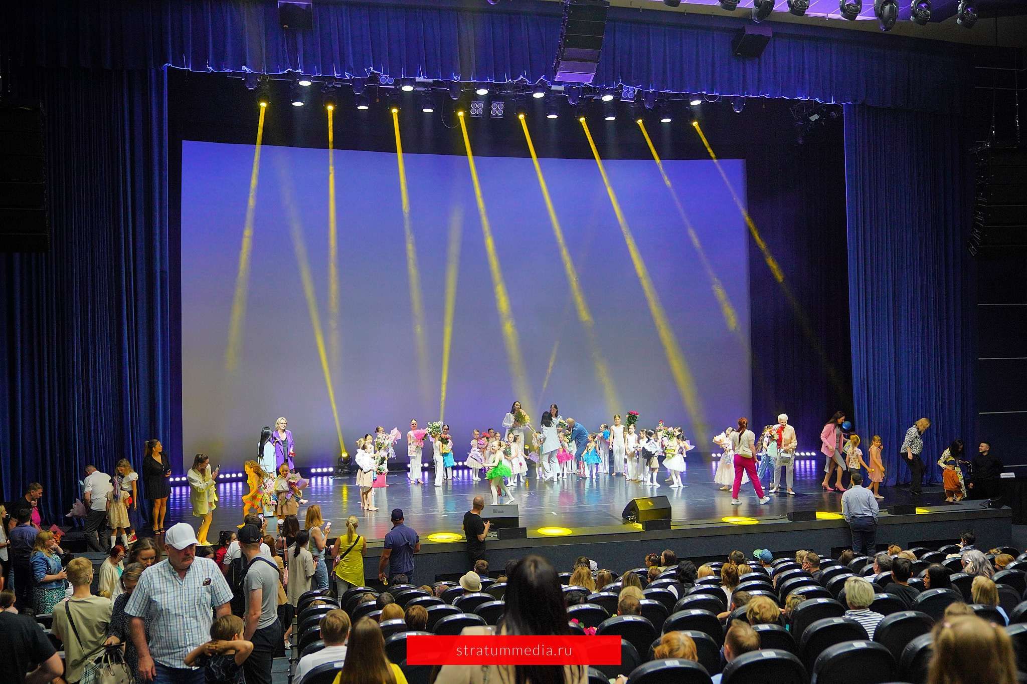 Как я провел День Молодежи и побывал на концерте школы НБС. Stratum Media — Фото-Видео Съемки