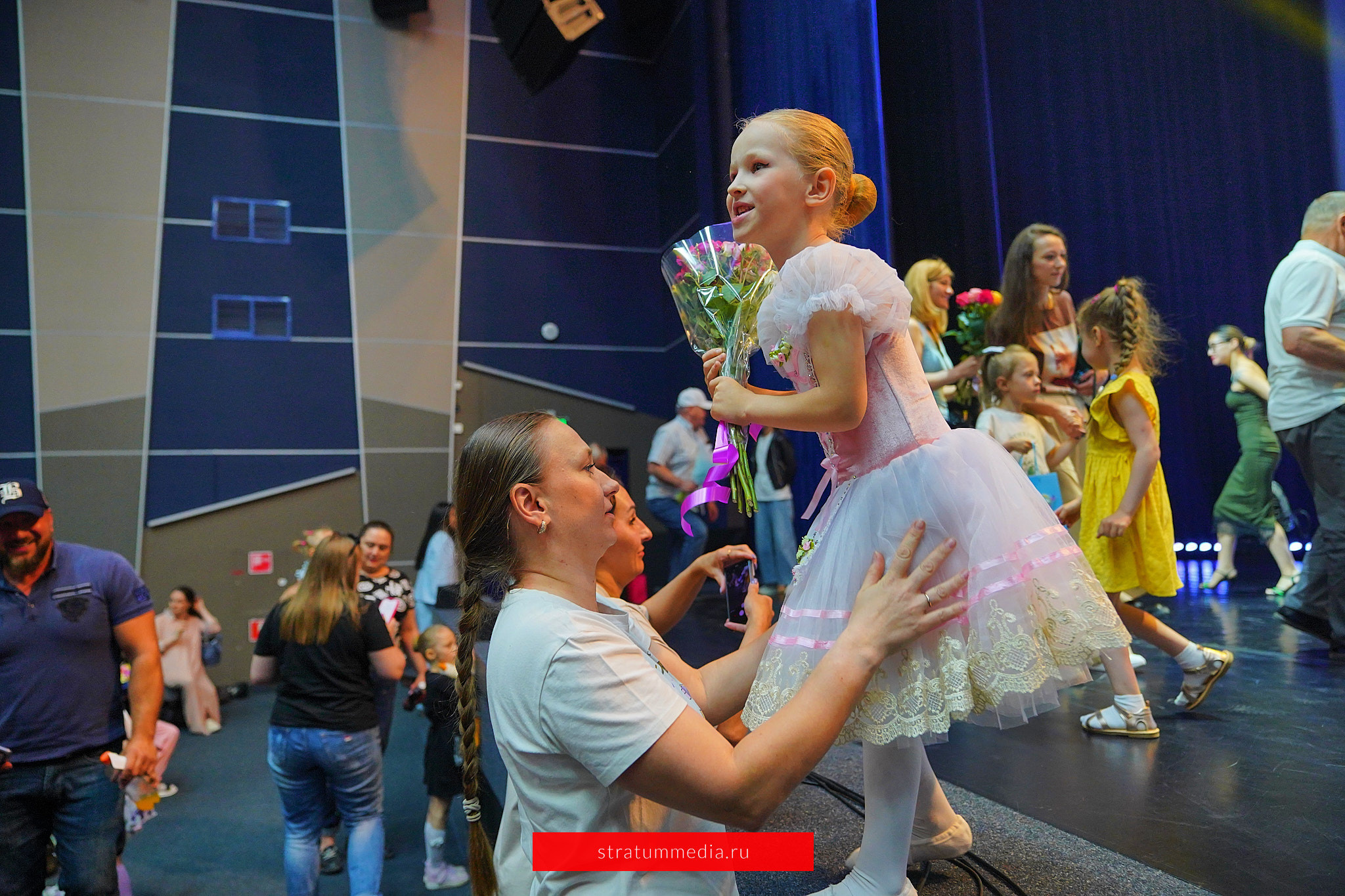 Как я провел День Молодежи и побывал на концерте школы НБС. Stratum Media — Фото-Видео Съемки