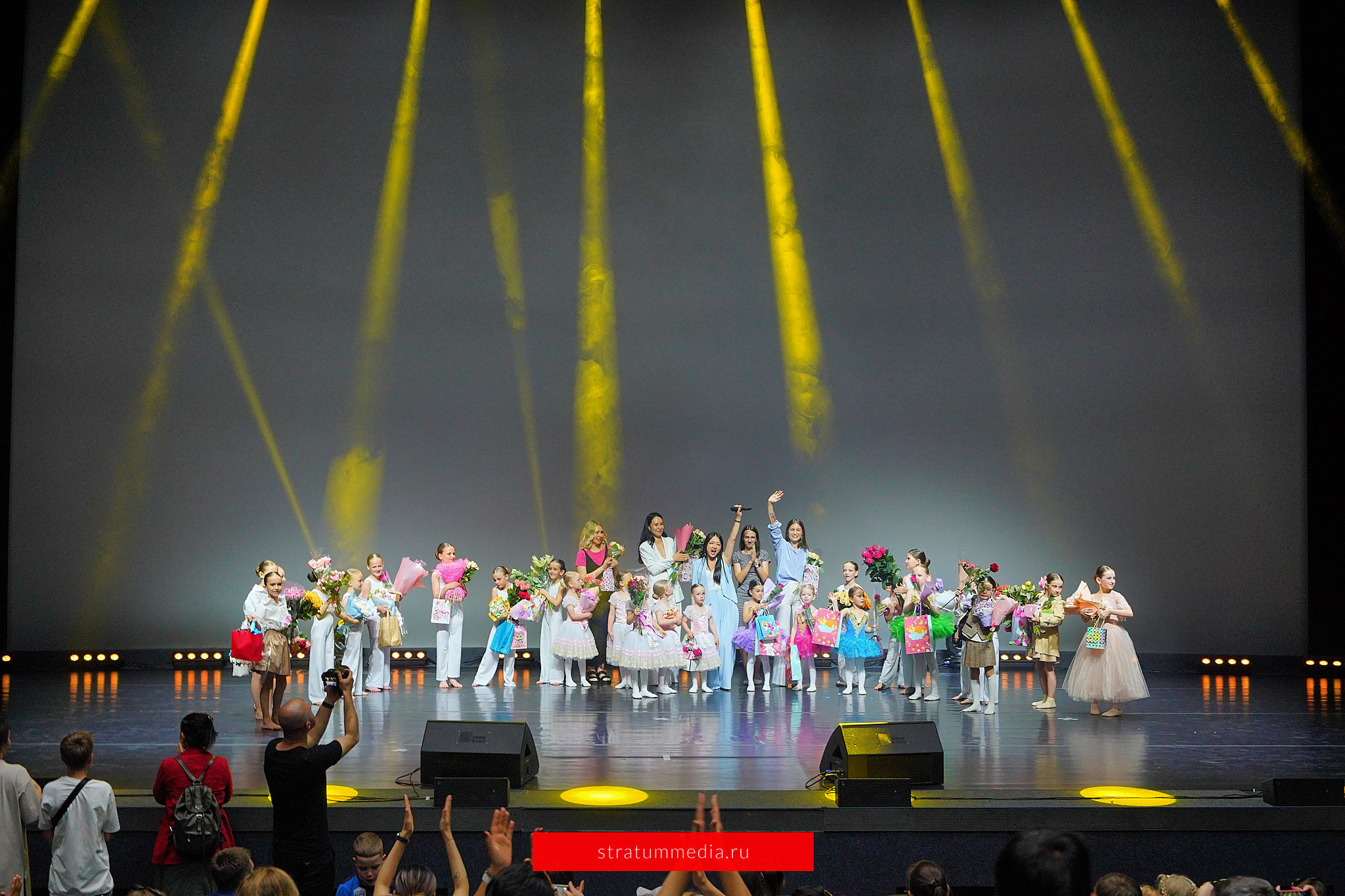 Как я провел День Молодежи и побывал на концерте школы НБС. Stratum Media — Фото-Видео Съемки