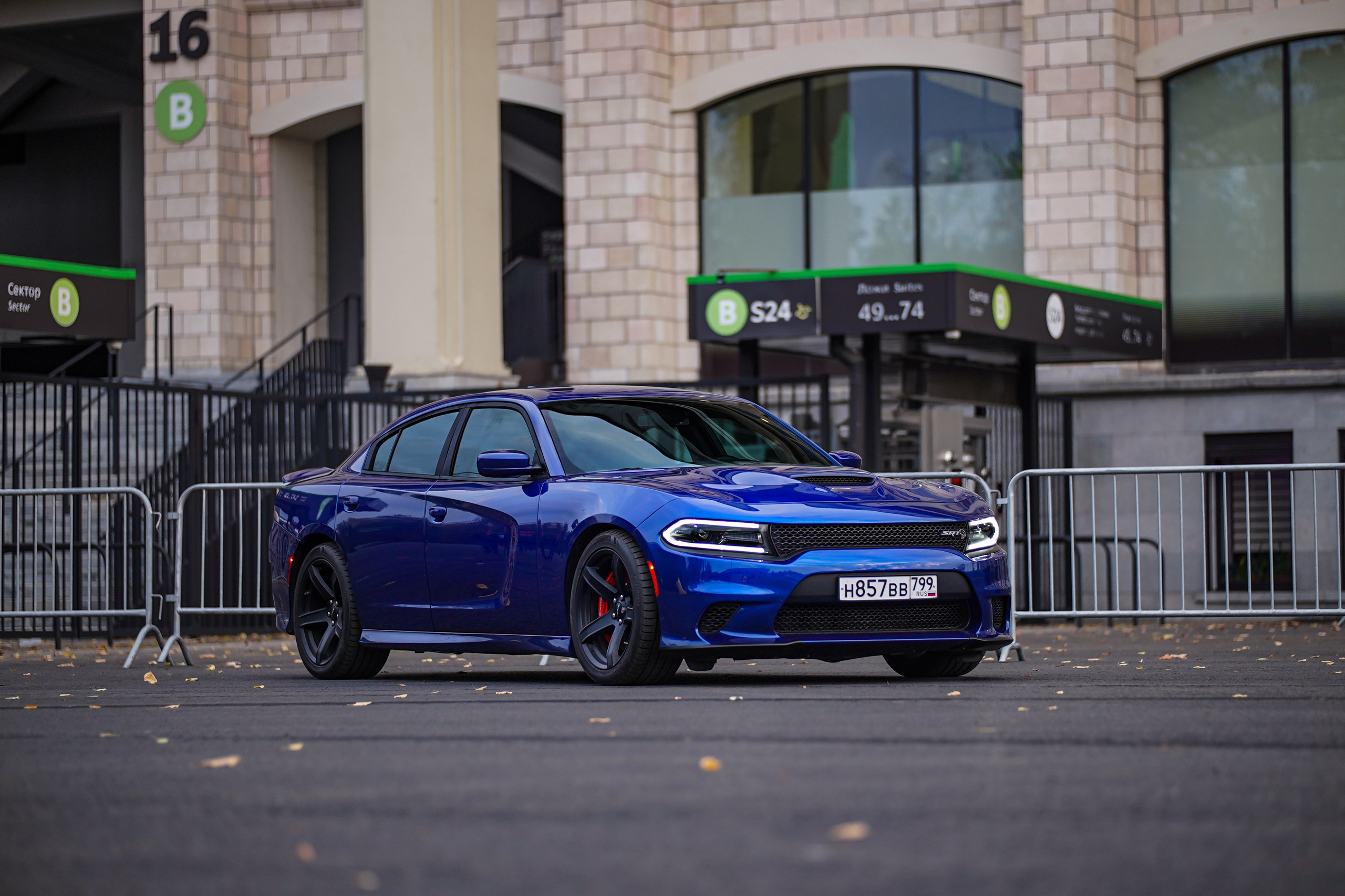 Dodge Charger Hellcat. Автомобильный фотограф Шакая Кирилл