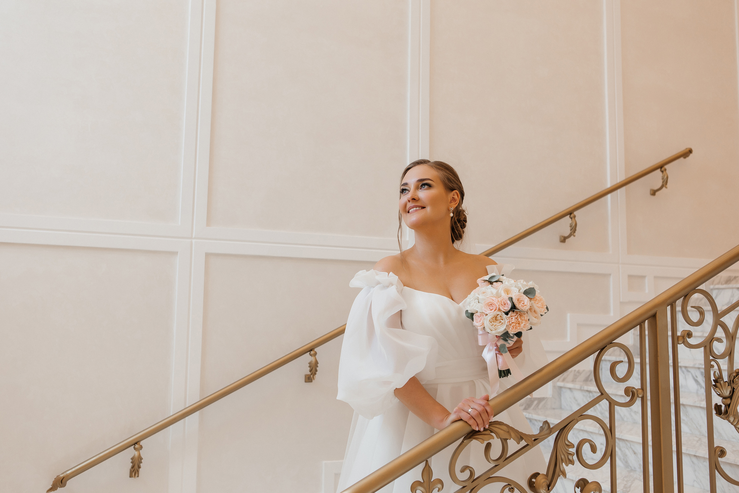 Свадебная фотосессия во Дворце Бракосочетания Южное Бутово