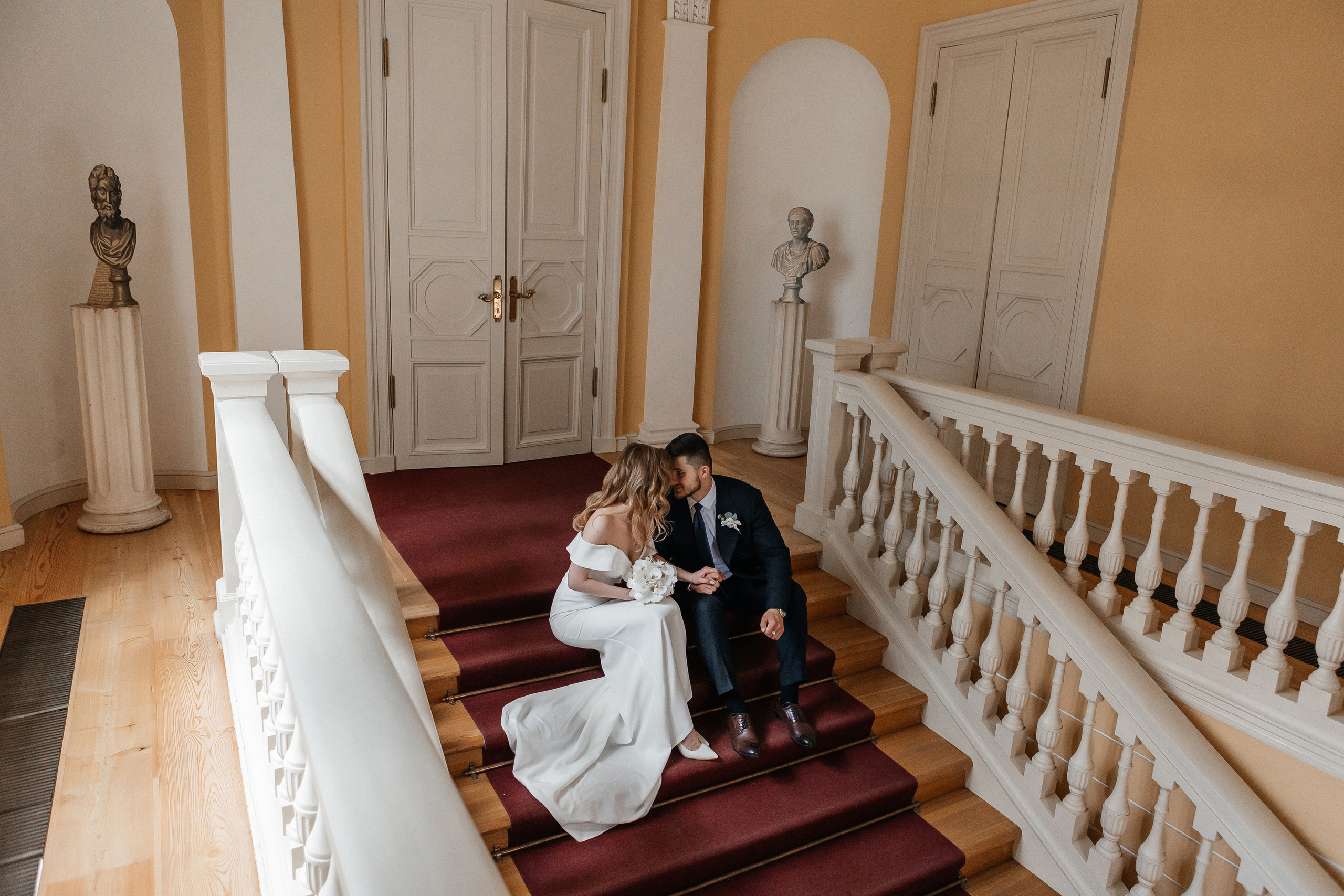 Свадебная фотосессия в усадьбе Муравьевых-Апостолов