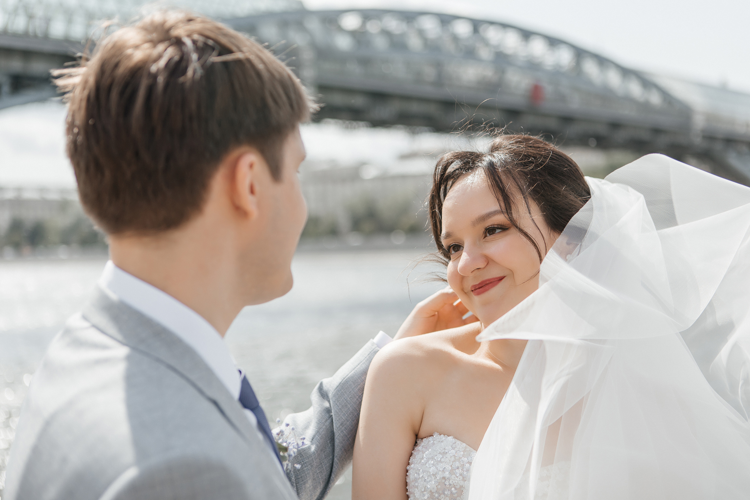 Свадебная фотосессия в парке Горького. Свадебный фотограф в Москве Дарья Олендарёва