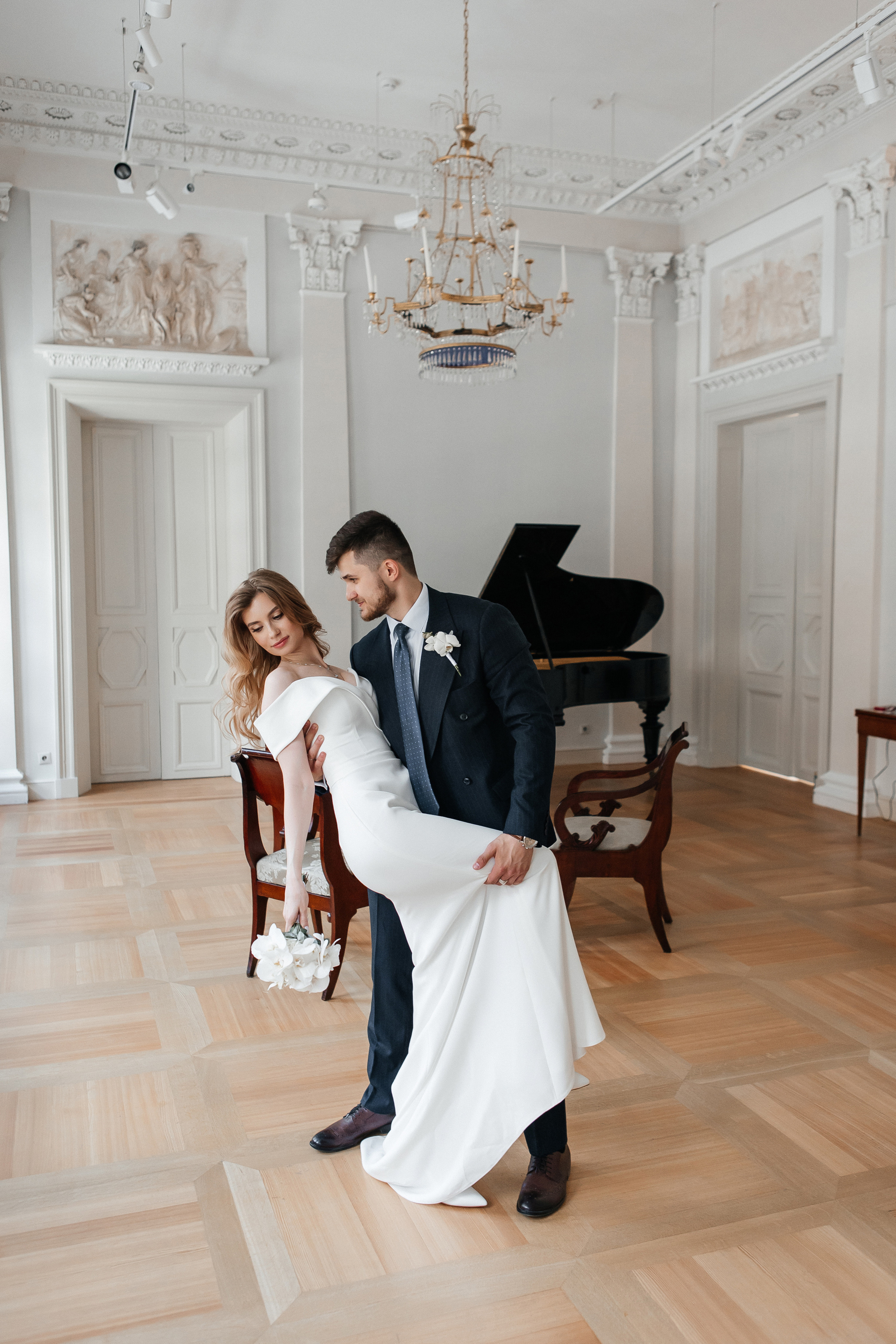 Свадебная фотосессия в усадьбе Муравьевых-Апостолов