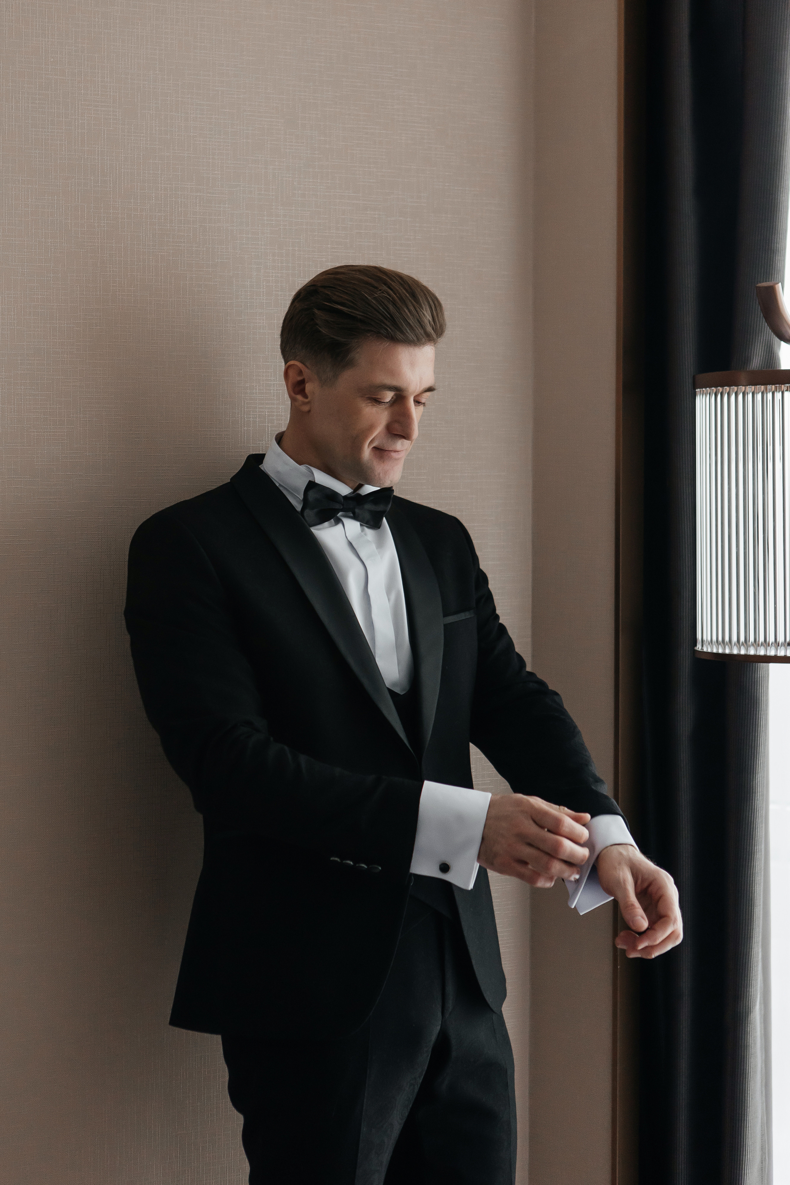 Свадебная фотосессия в отеле Soluxe hotel Moscow. Свадебный фотограф в Москве Дарья Олендарёва