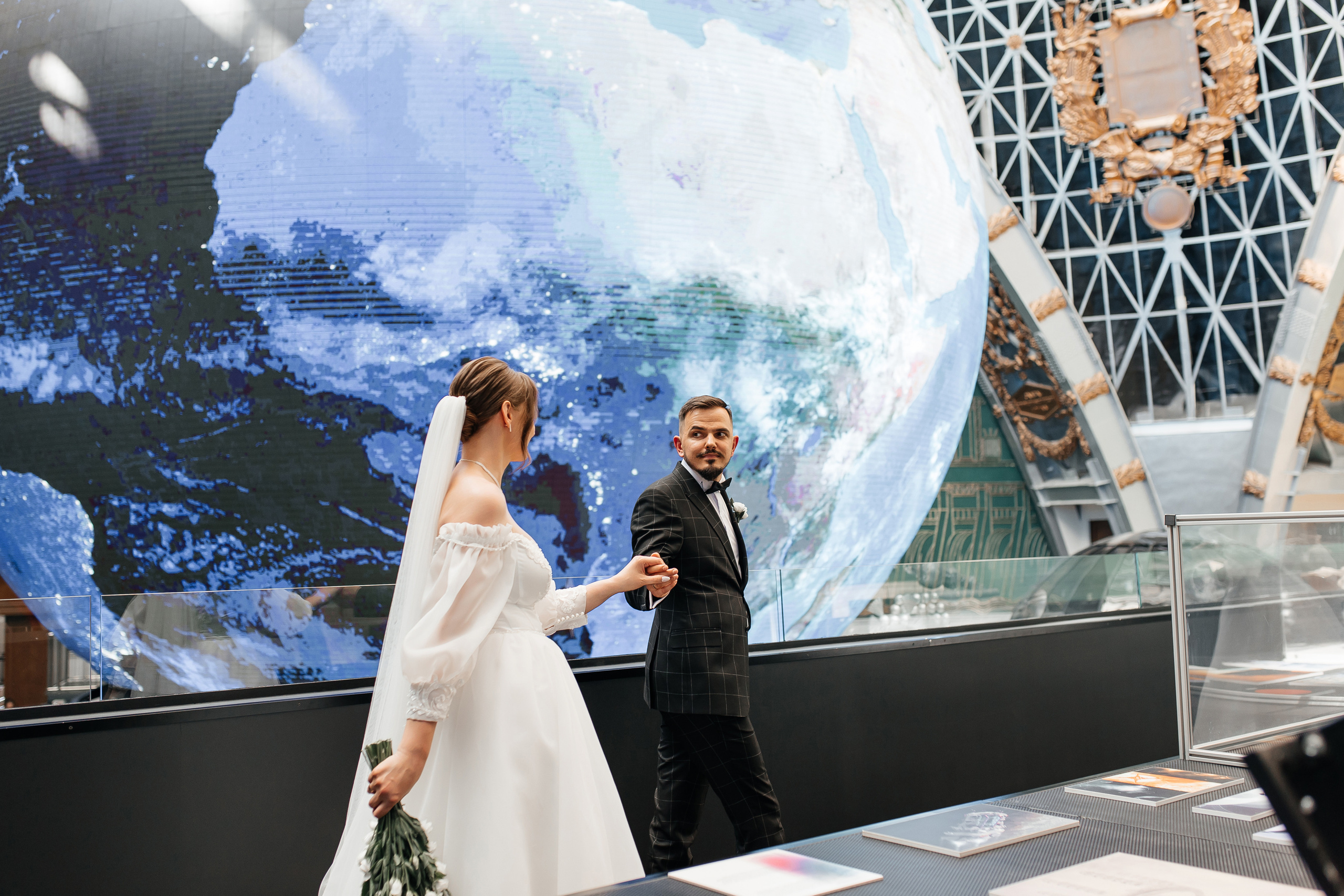 Регистрация брака в павильоне Космос на ВДНХ