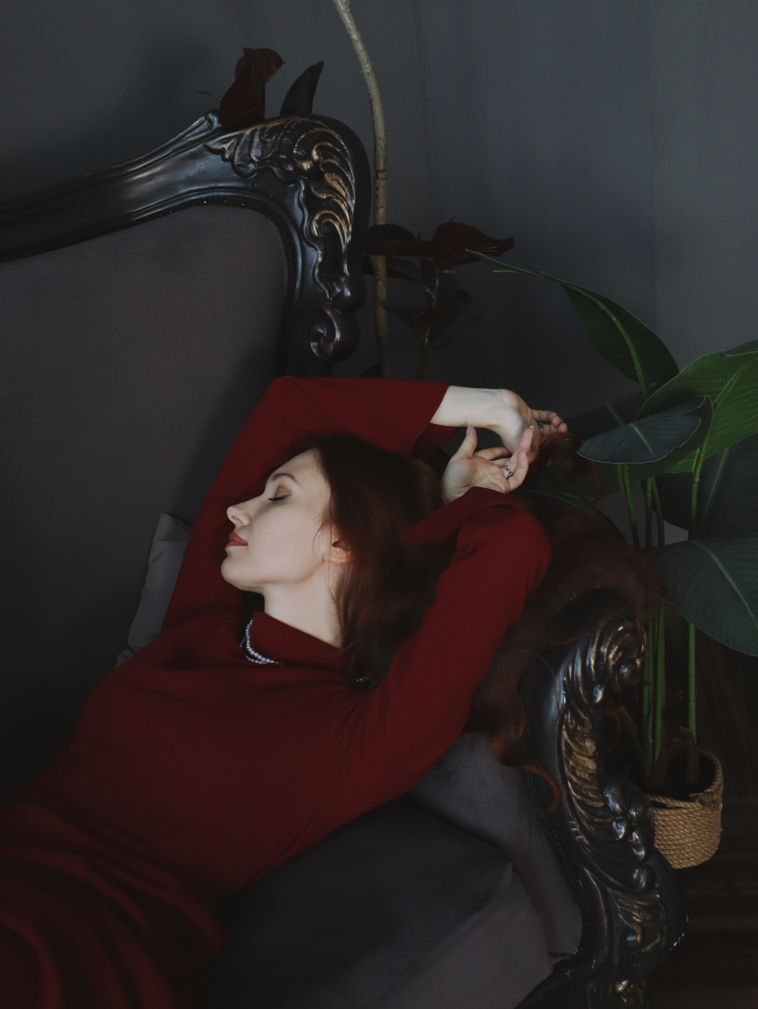 Женский портрет. Главная