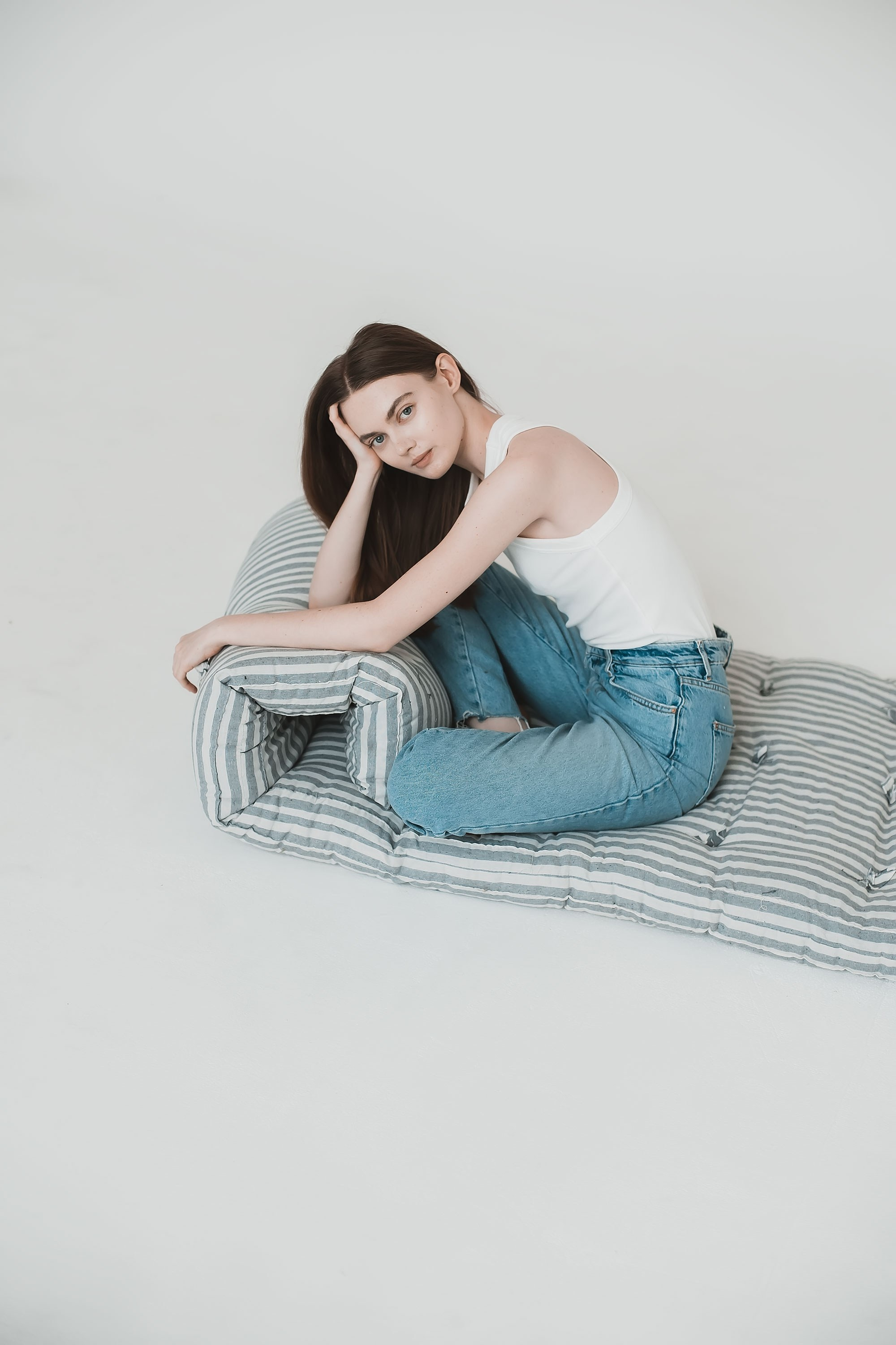 Минималистическая съёмка на матрасе. Семейный, индивидуальный фотограф в Москве Ангели Марина