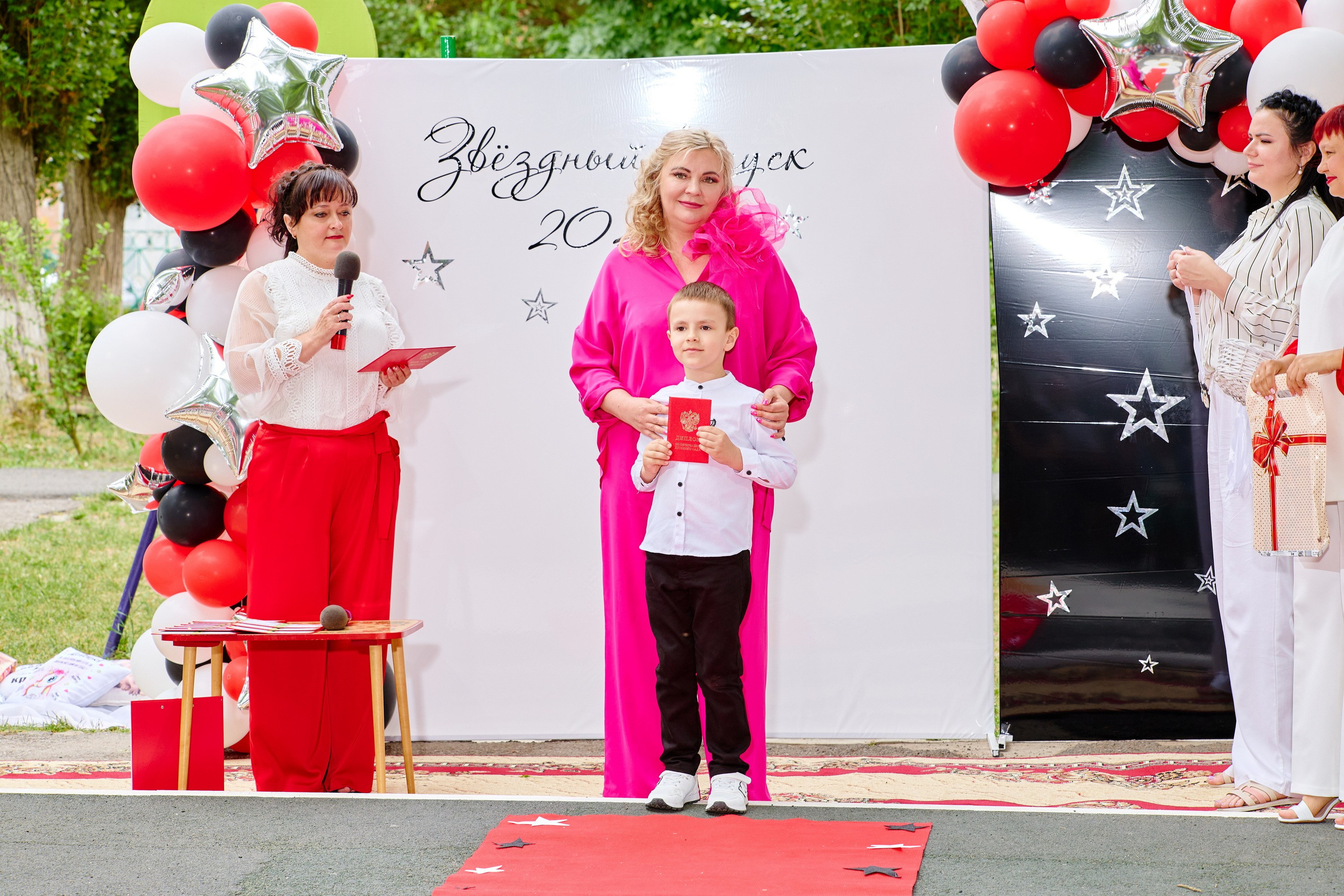 Выпускной 45 сад. Фотограф Выпускные альбомы Таганрог Сергей Коробченко