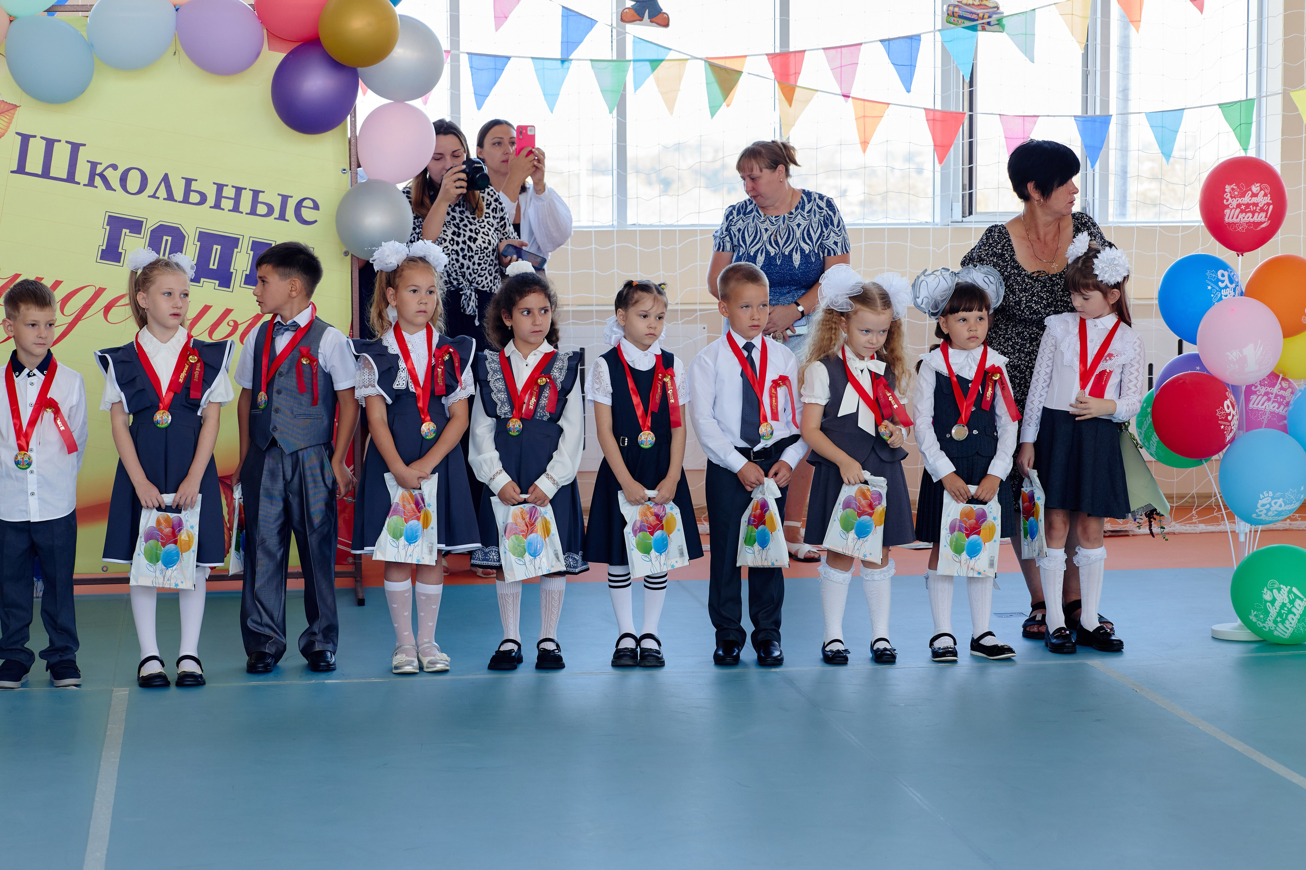 Съемка на 1 сентября. Фотограф Выпускные альбомы Таганрог Сергей Коробченко